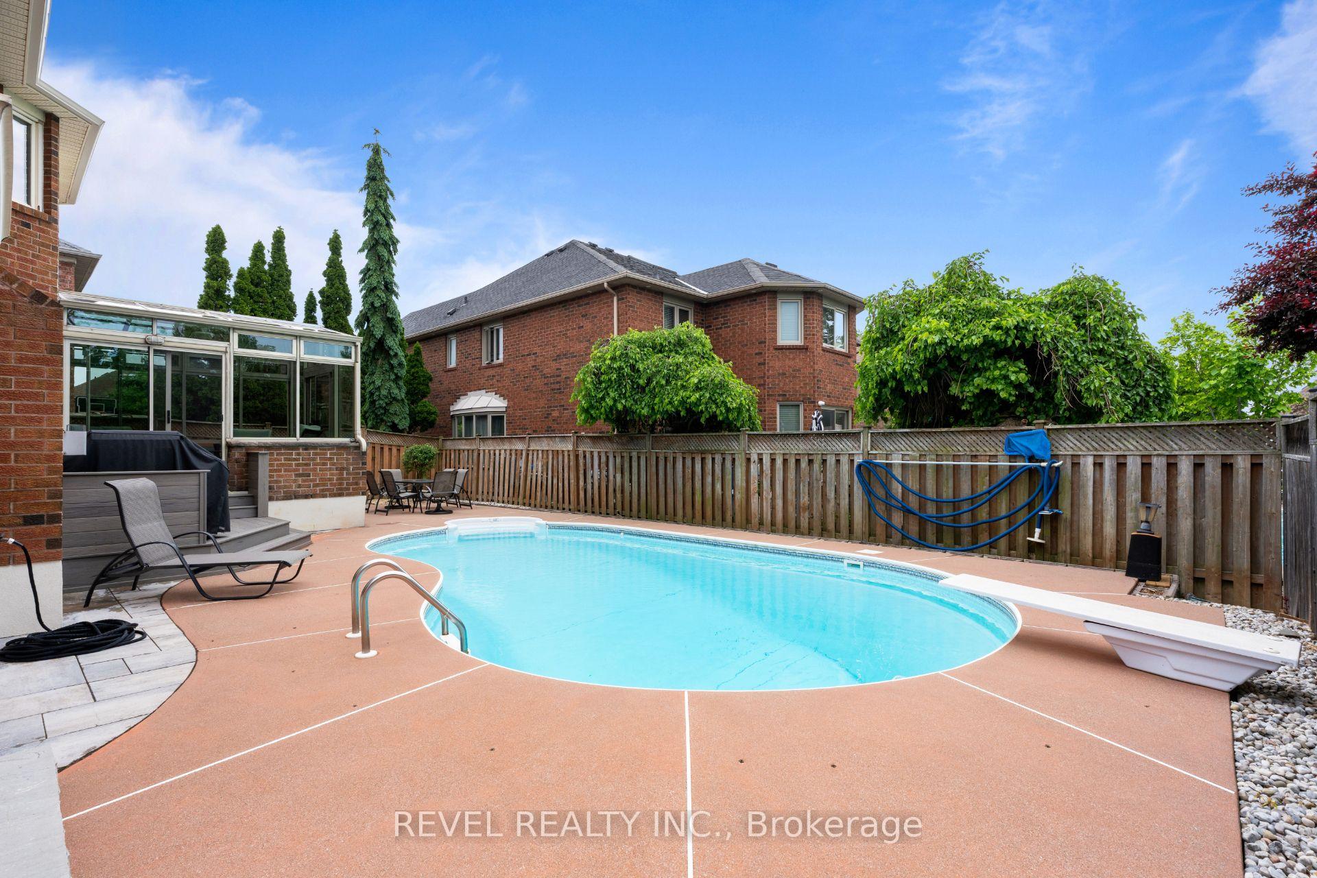 Photo 35 of 6872 Round Leaf Court, Mississauga, Lisgar — HOMEH