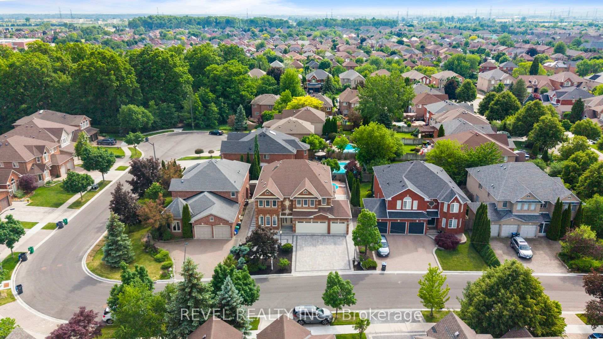 Photo 42 of 6872 Round Leaf Court, Mississauga, Lisgar — HOMEH