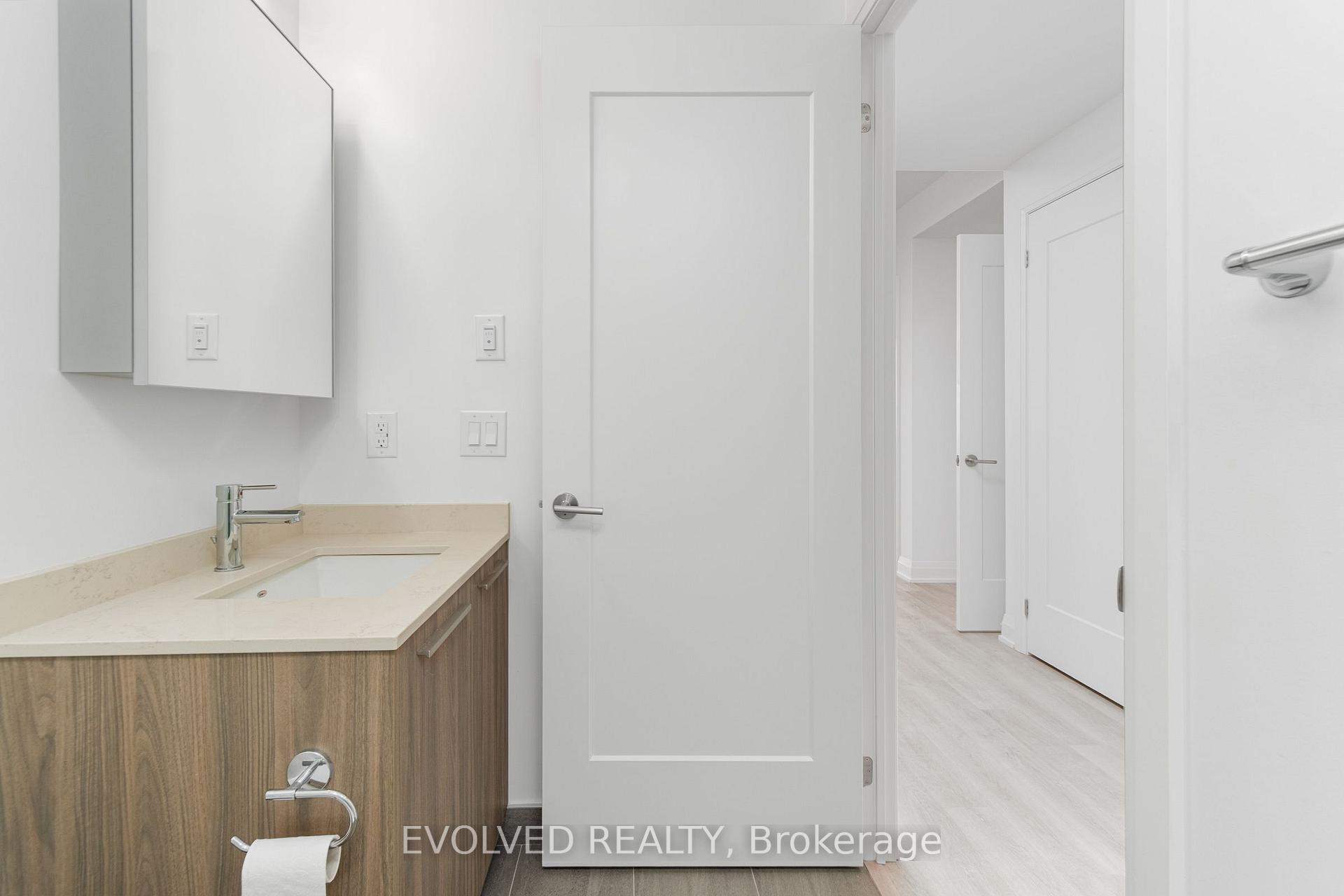 Photo 11 of Unit 2810, 65 Broadway Avenue, Toronto, Mount Pleasant West — HOMEH