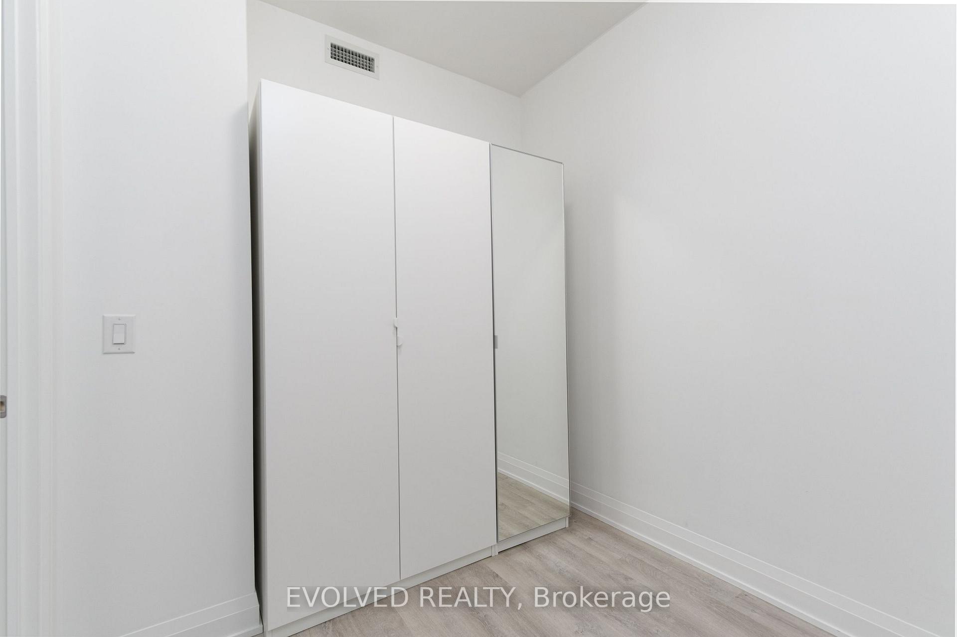 Photo 18 of Unit 2810, 65 Broadway Avenue, Toronto, Mount Pleasant West — HOMEH