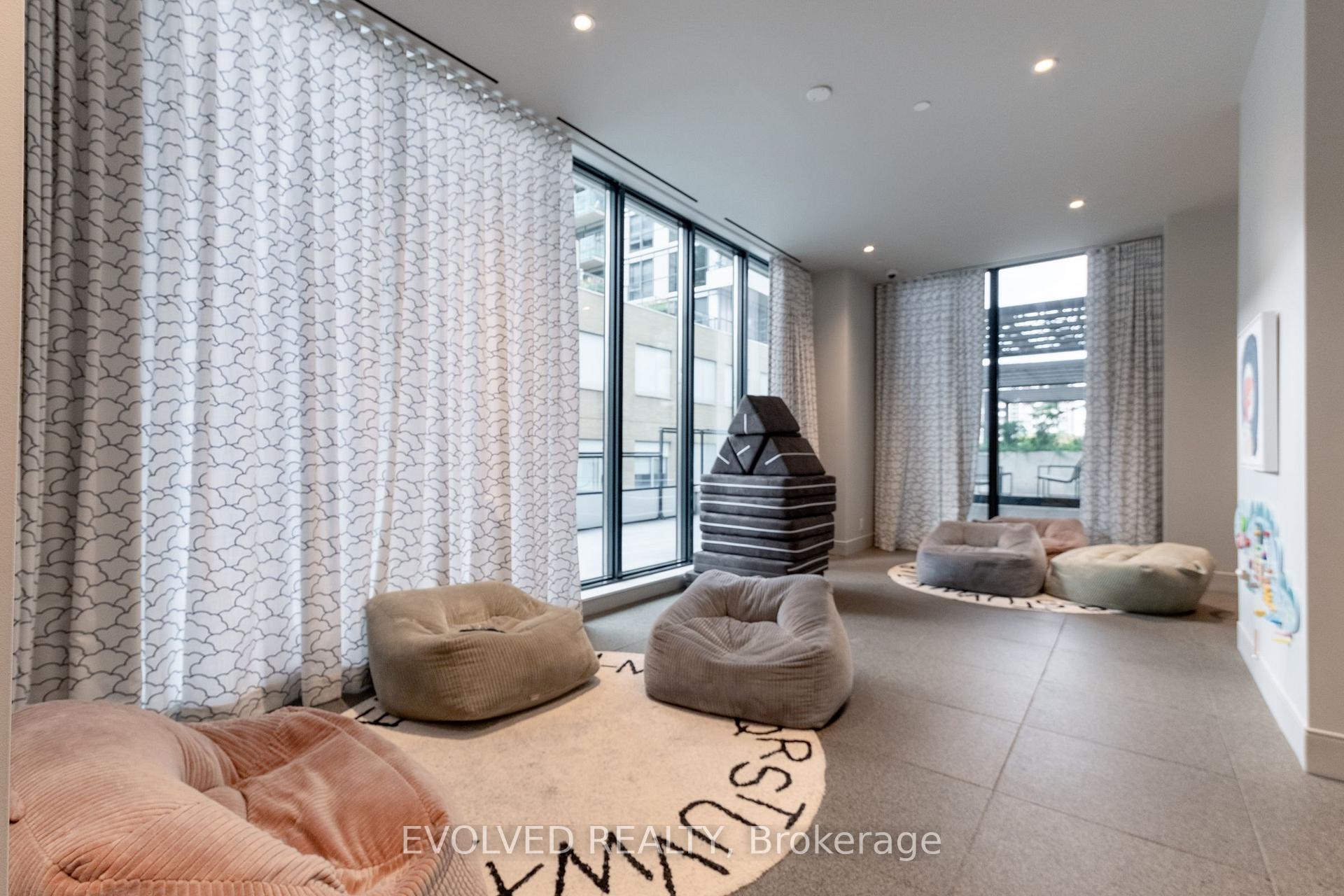 Photo 32 of Unit 2810, 65 Broadway Avenue, Toronto, Mount Pleasant West — HOMEH