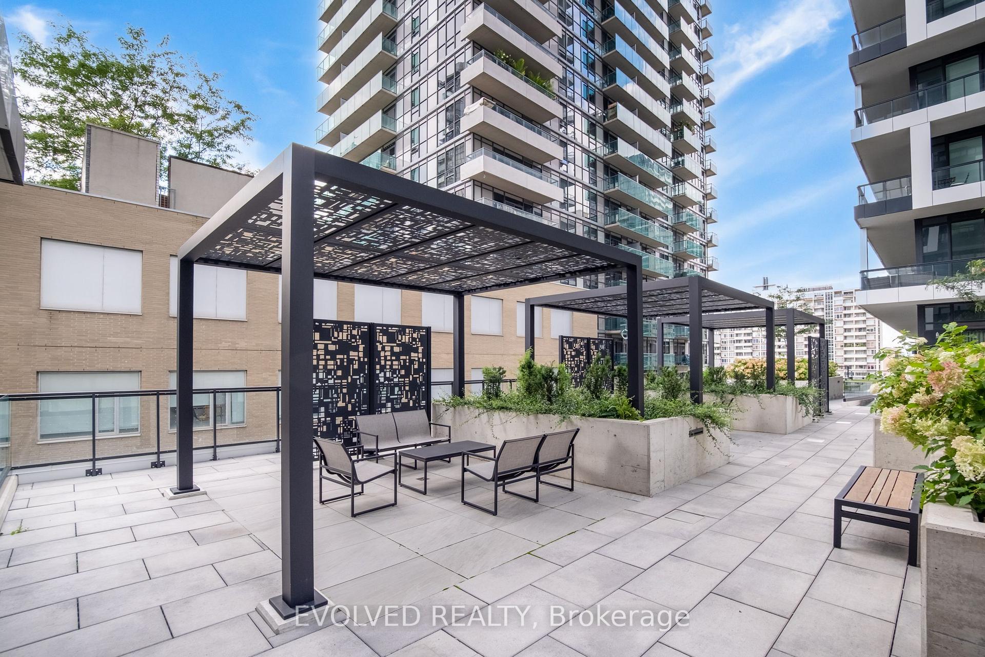 Photo 34 of Unit 2810, 65 Broadway Avenue, Toronto, Mount Pleasant West — HOMEH