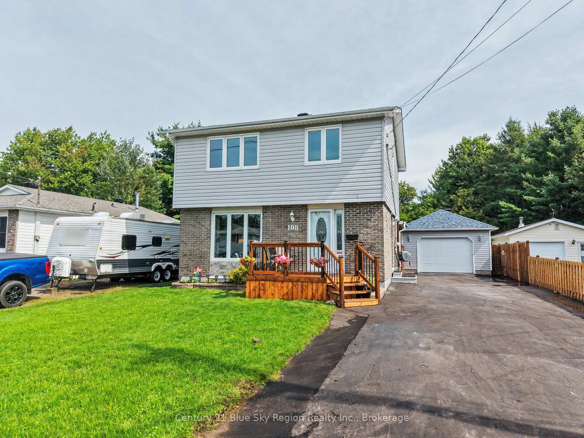 Front of 108 Tweedsmuir Drive