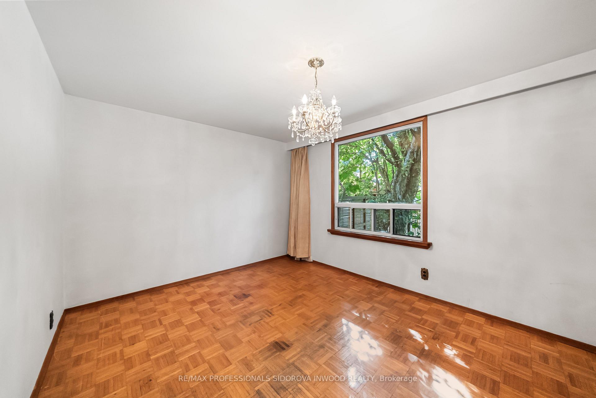 Photo 13 of 44 Golden Avenue, Toronto, Roncesvalles — HOMEH