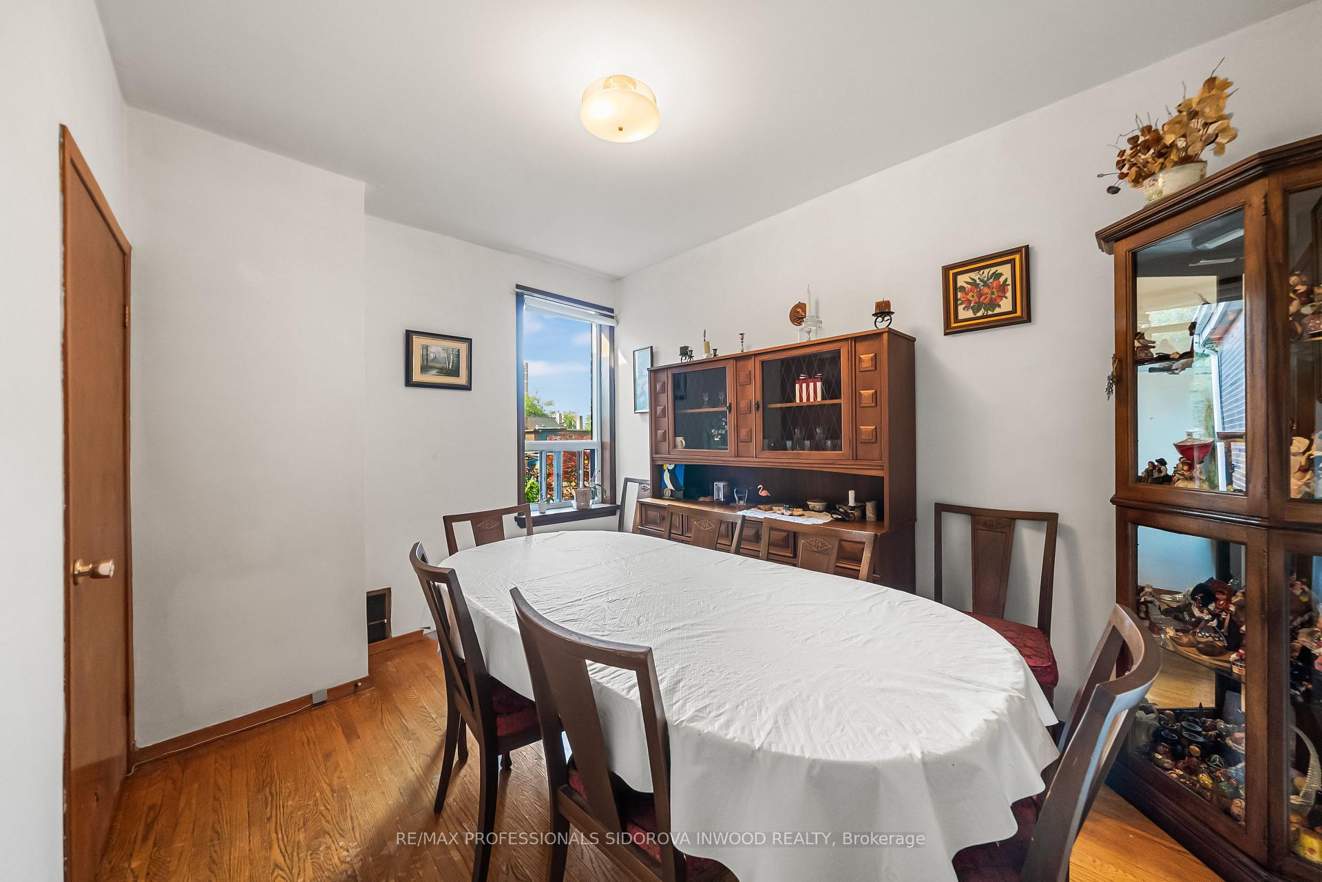 Photo 20 of 44 Golden Avenue, Toronto, Roncesvalles — HOMEH