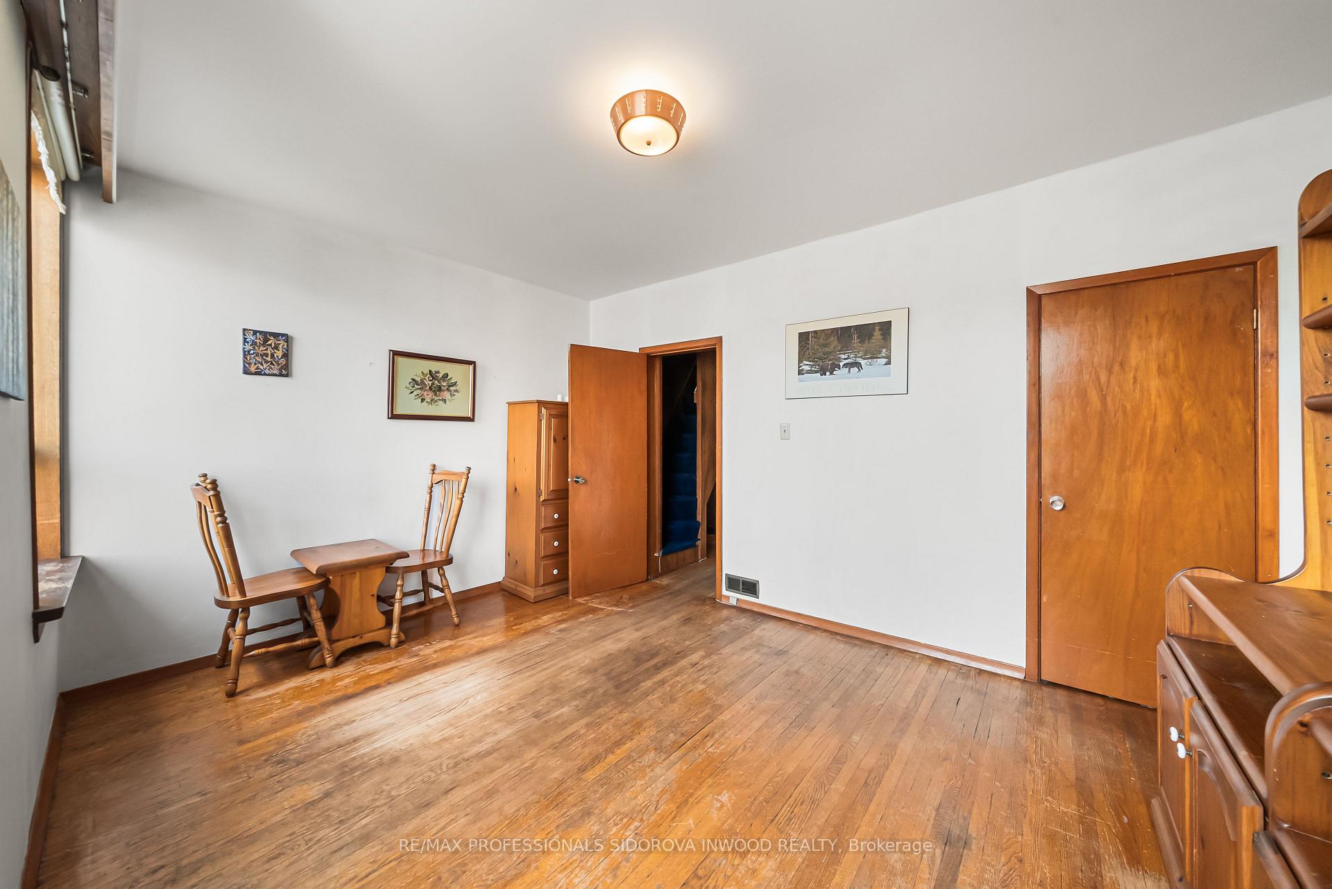 Photo 22 of 44 Golden Avenue, Toronto, Roncesvalles — HOMEH