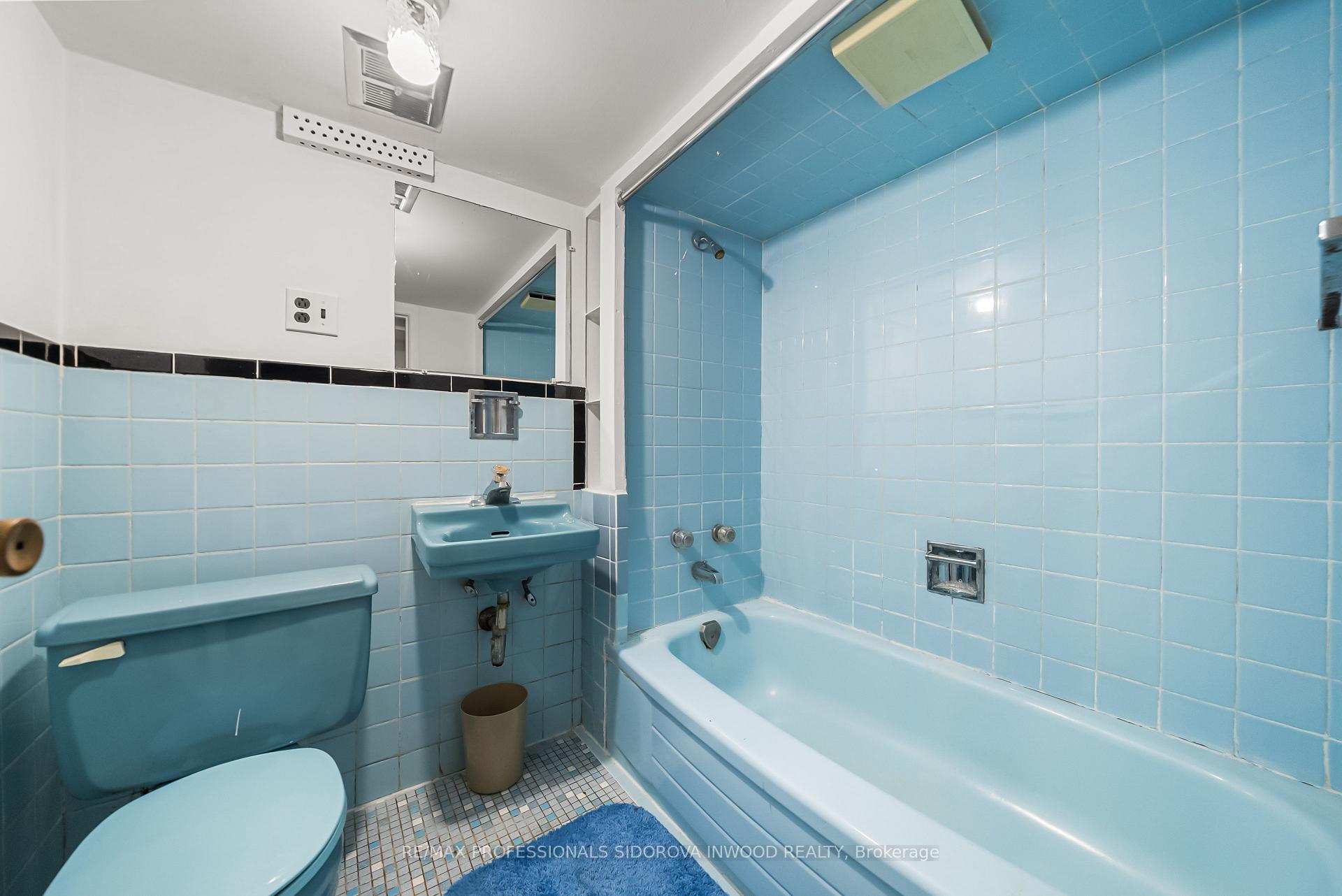 Photo 32 of 44 Golden Avenue, Toronto, Roncesvalles — HOMEH