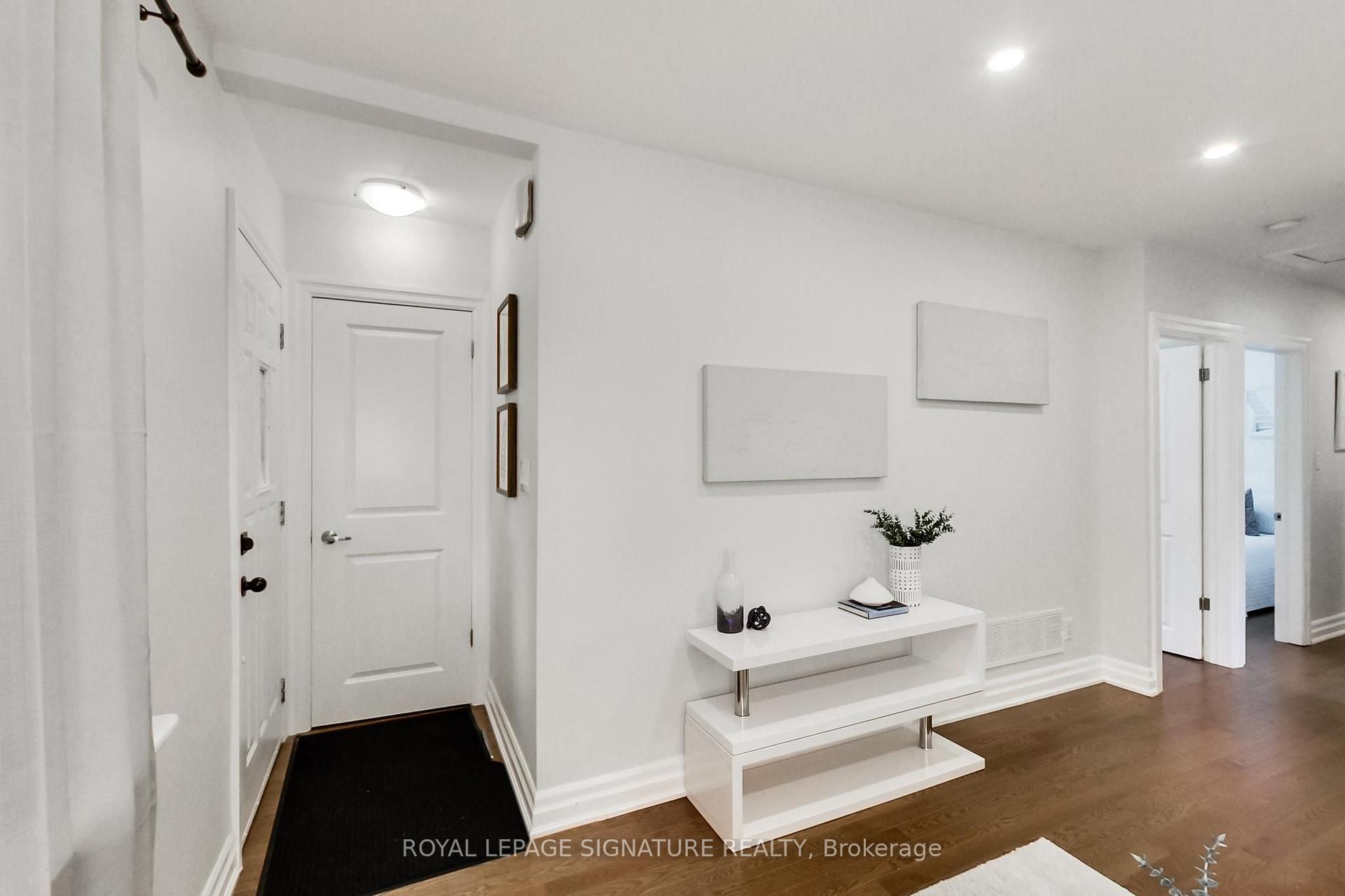 Photo 6 of 36 Criscoe Street, Toronto, Rockcliffe-Smythe — HOMEH