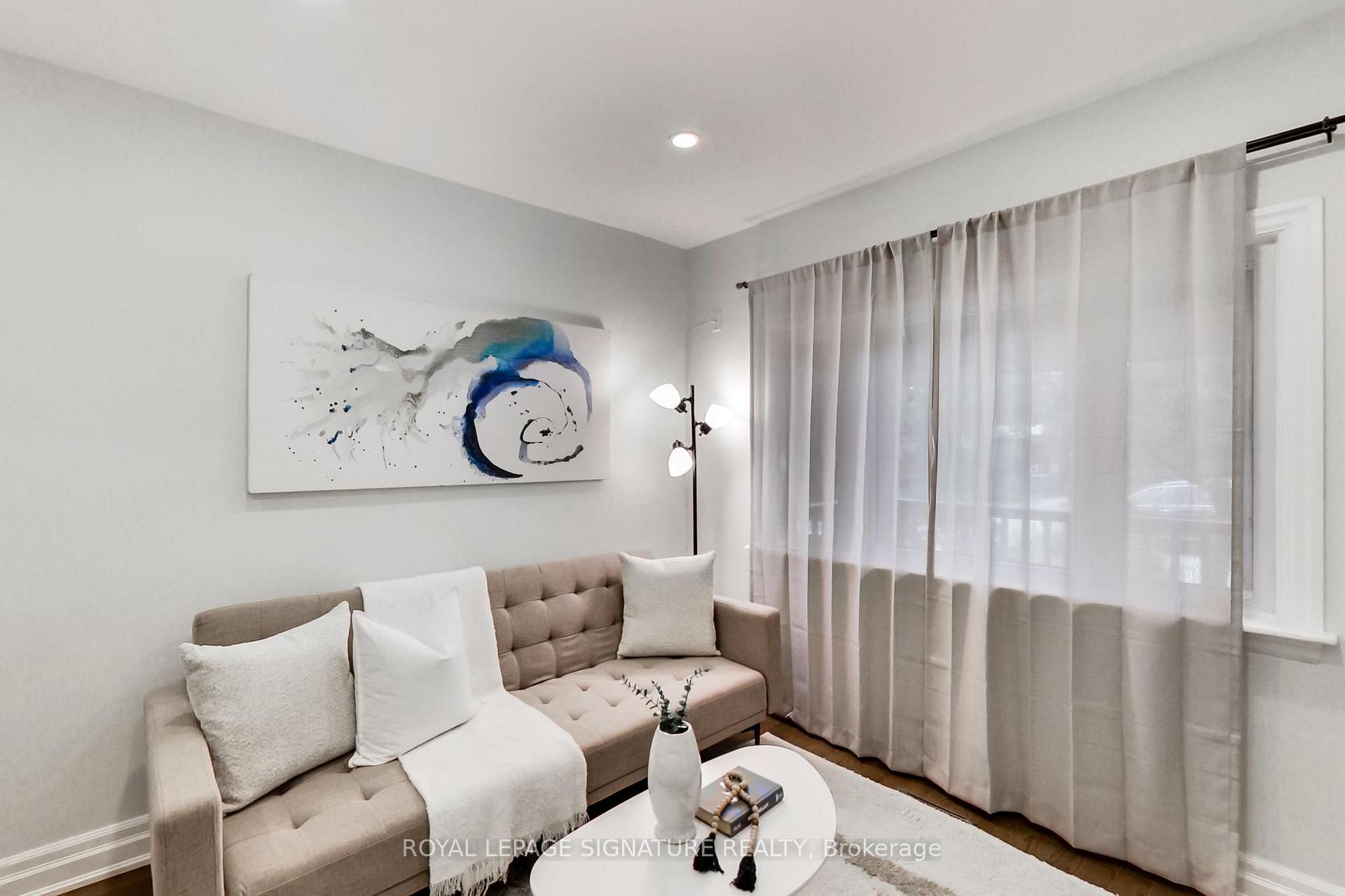 Photo 8 of 36 Criscoe Street, Toronto, Rockcliffe-Smythe — HOMEH