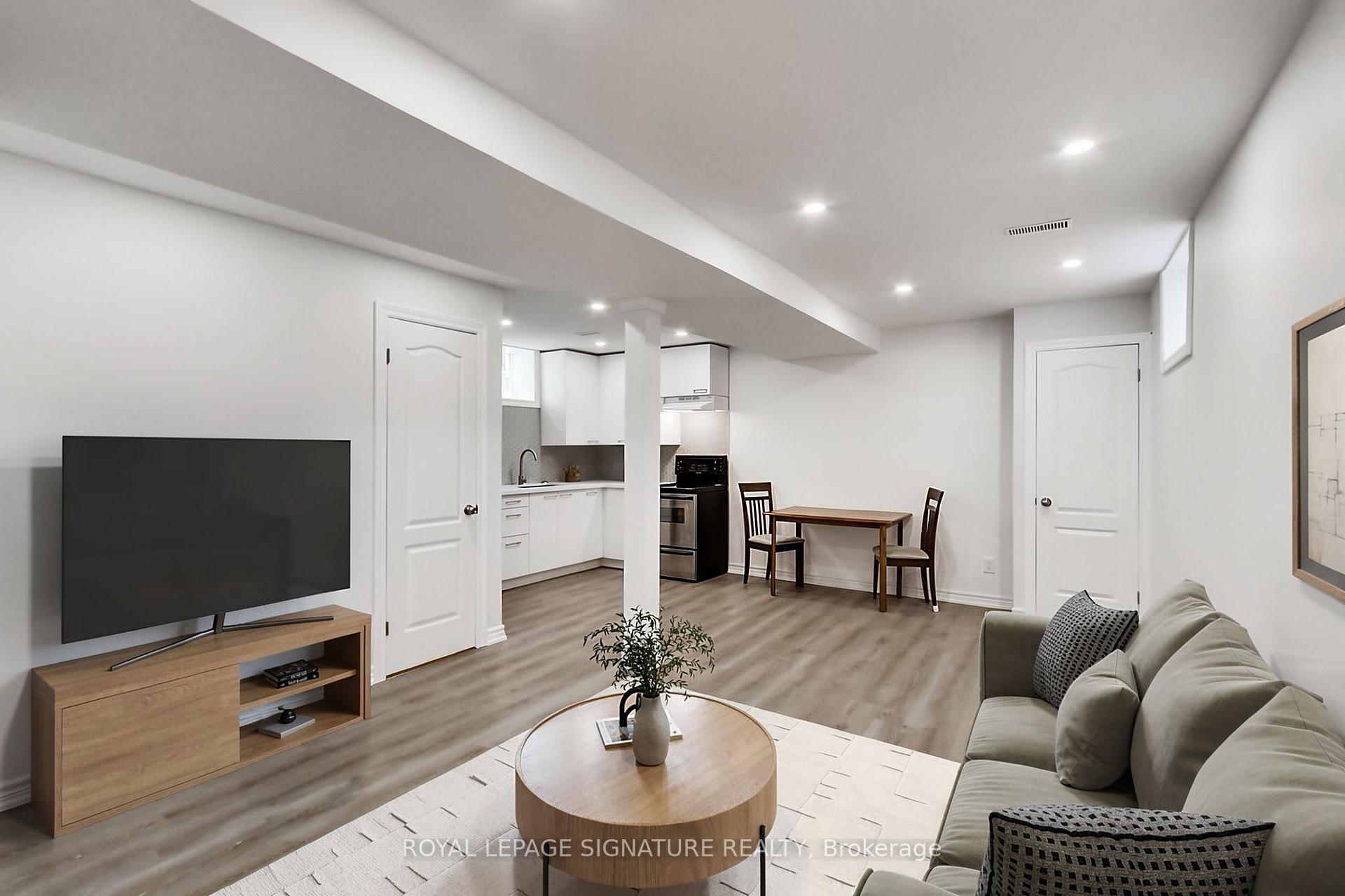 Photo 25 of 36 Criscoe Street, Toronto, Rockcliffe-Smythe — HOMEH