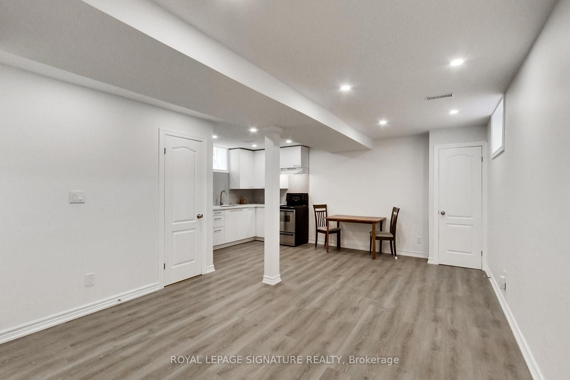 Photo 26 of 36 Criscoe Street, Toronto, Rockcliffe-Smythe — HOMEH