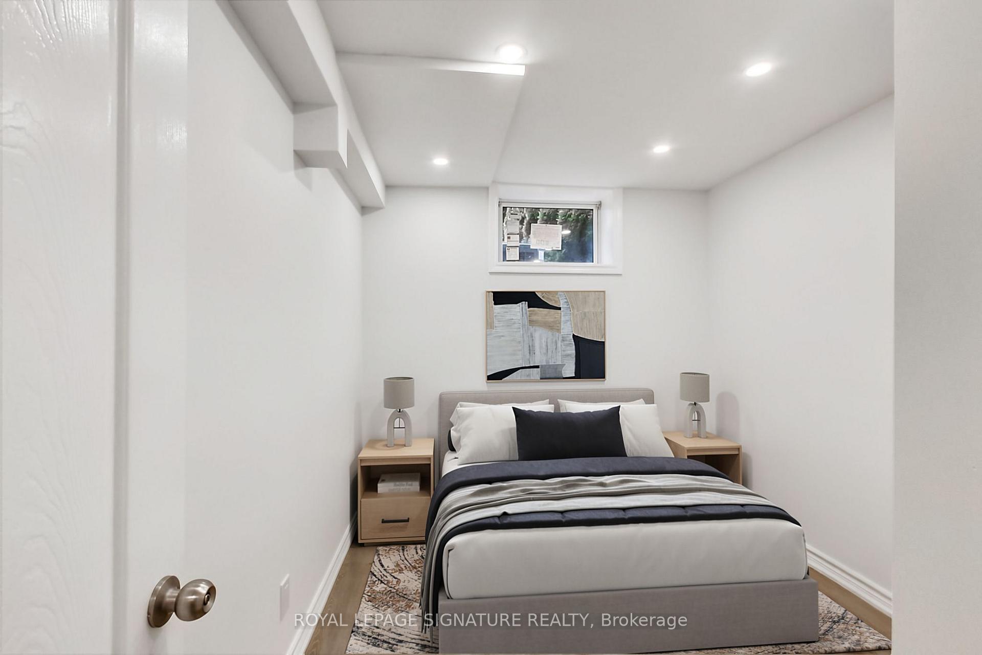 Photo 28 of 36 Criscoe Street, Toronto, Rockcliffe-Smythe — HOMEH