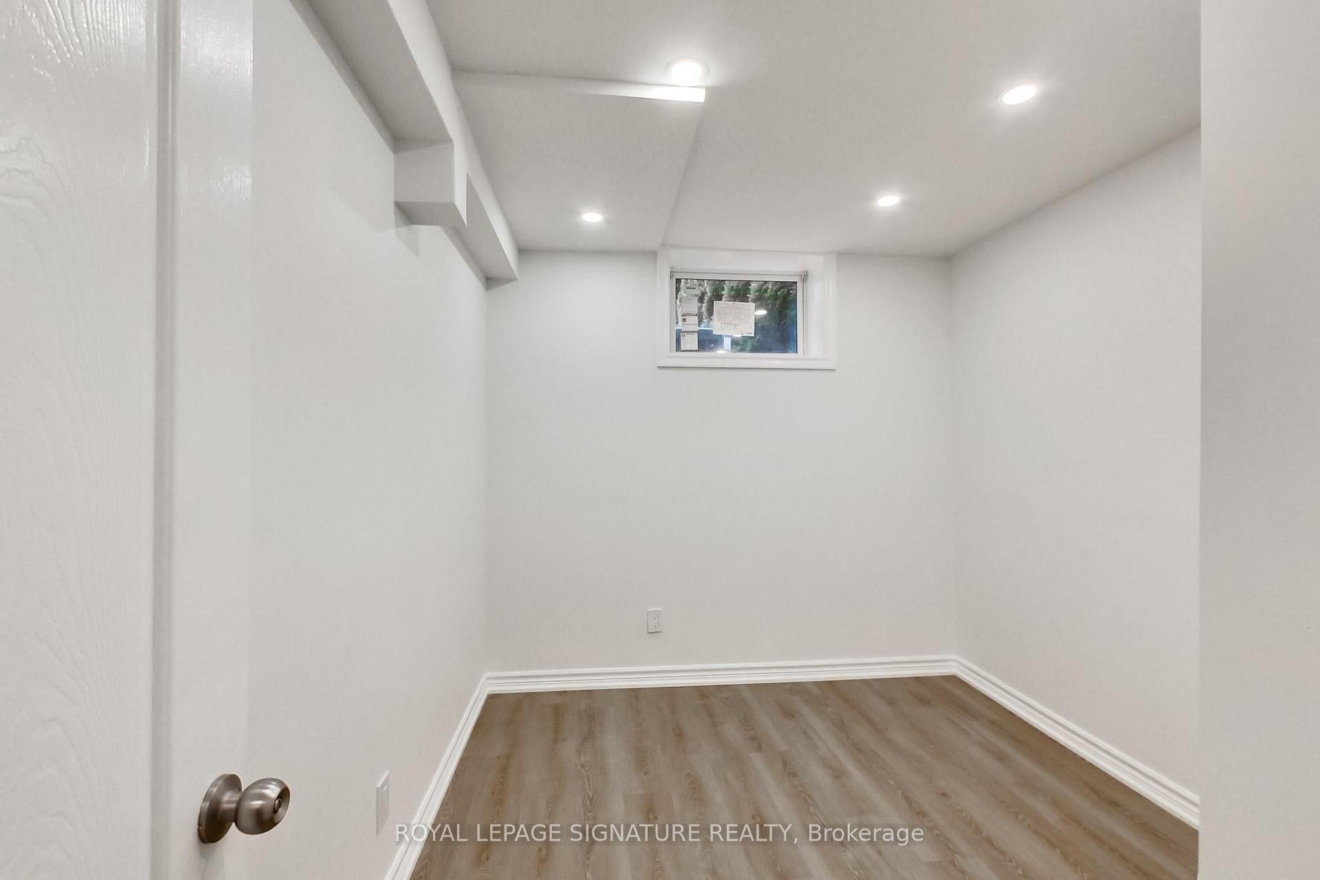 Photo 29 of 36 Criscoe Street, Toronto, Rockcliffe-Smythe — HOMEH