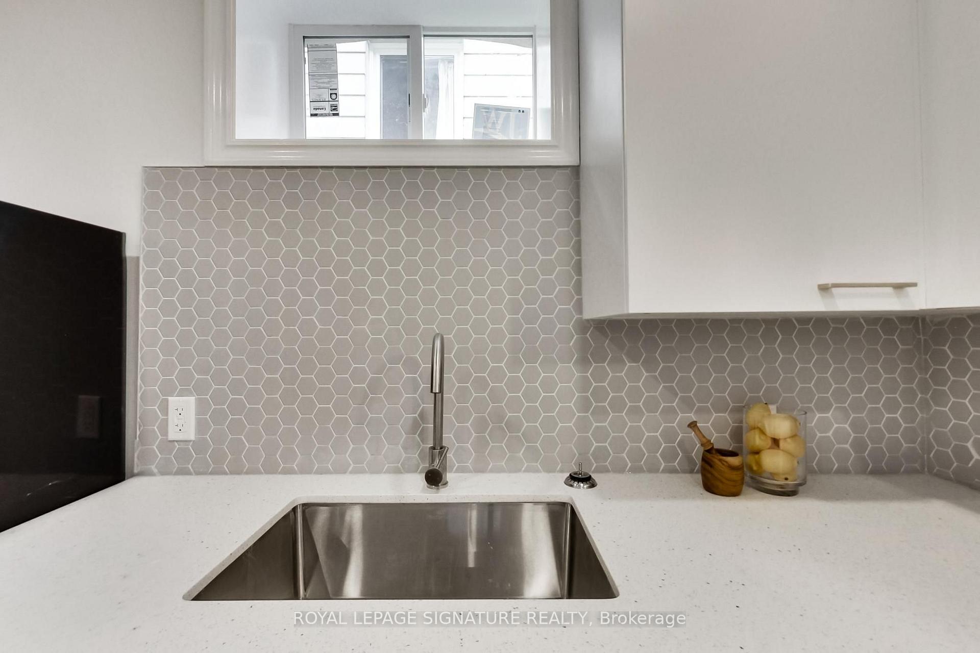Photo 33 of 36 Criscoe Street, Toronto, Rockcliffe-Smythe — HOMEH