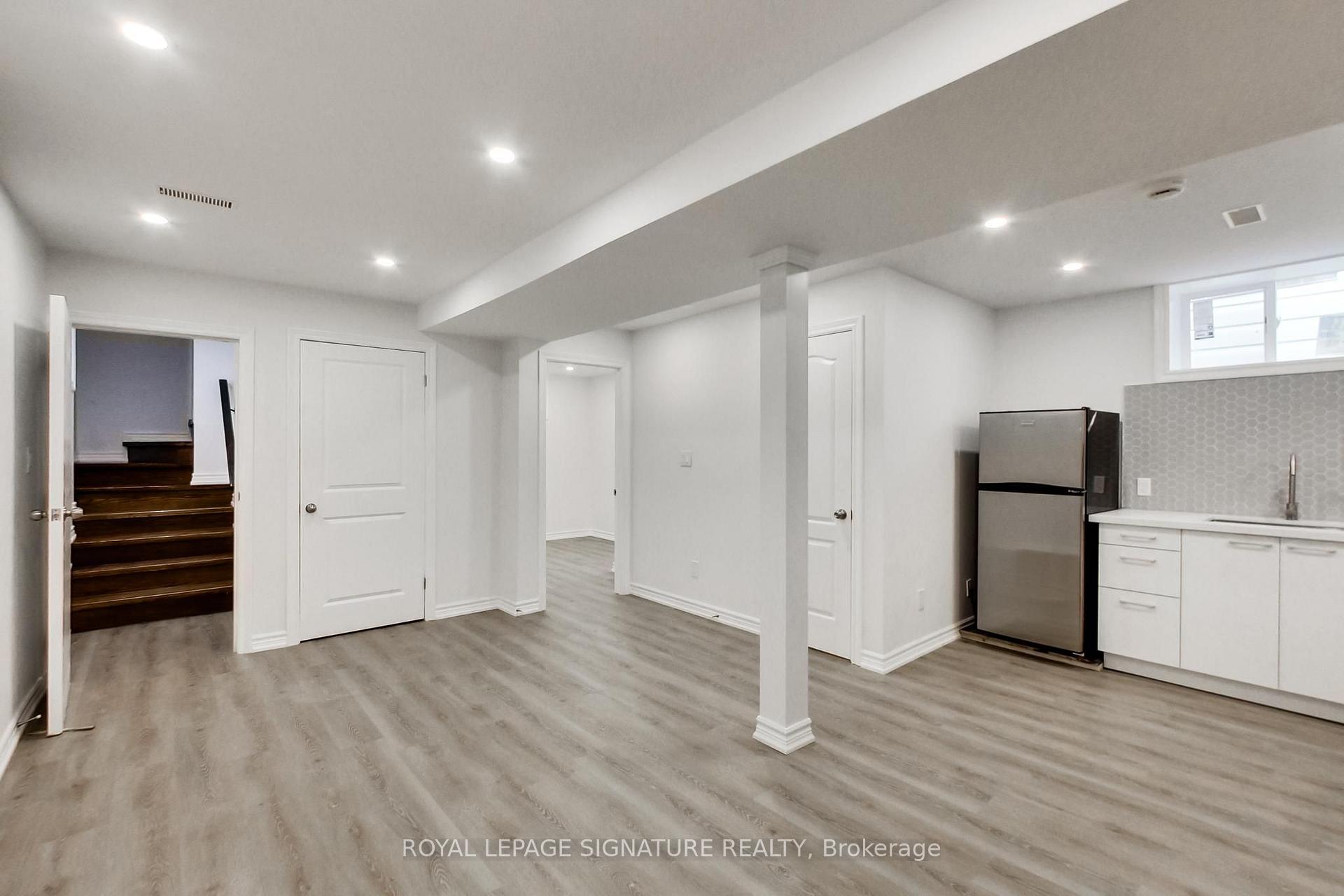 Photo 35 of 36 Criscoe Street, Toronto, Rockcliffe-Smythe — HOMEH