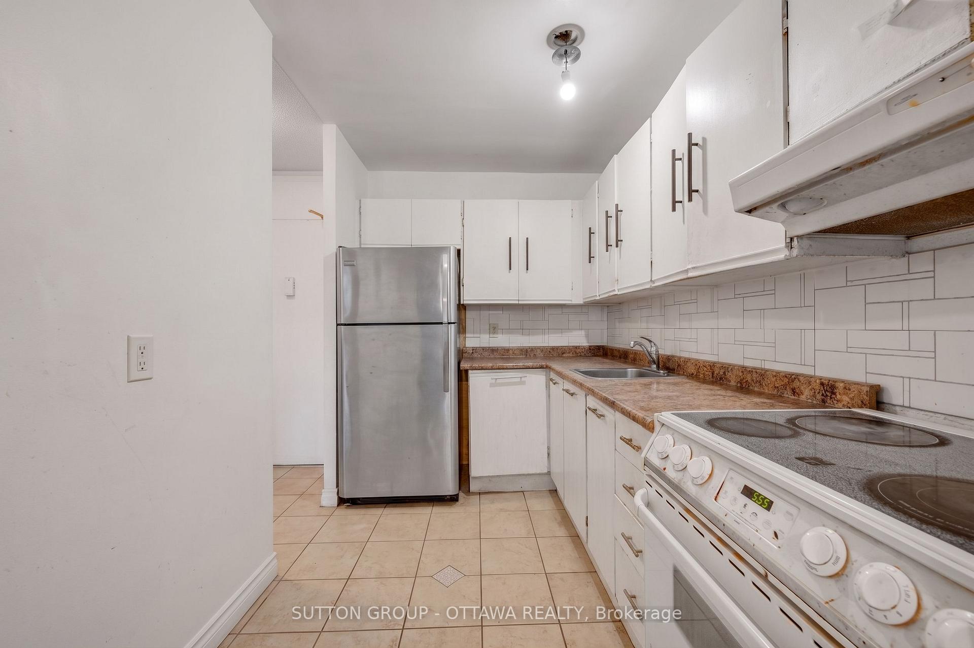 Photo 6 of Unit 516, 2000 Jasmine Crescent, Ottawa, Beacon Hill South — HOMEH