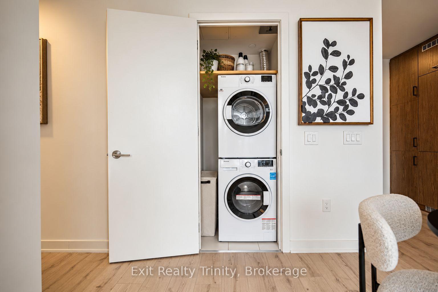 Photo 24 of Tecumseth St Tecumseth Street, Toronto, Niagara — HOMEH
