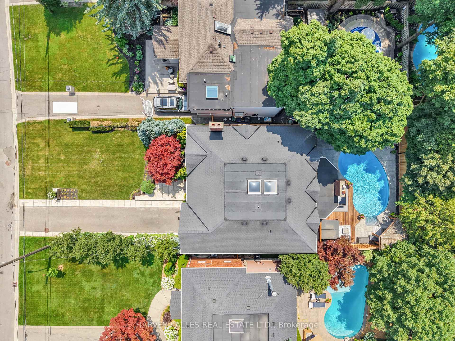 Photo 3 of 254 Yonge Boulevard, Toronto, Bedford Park-Nortown — HOMEH