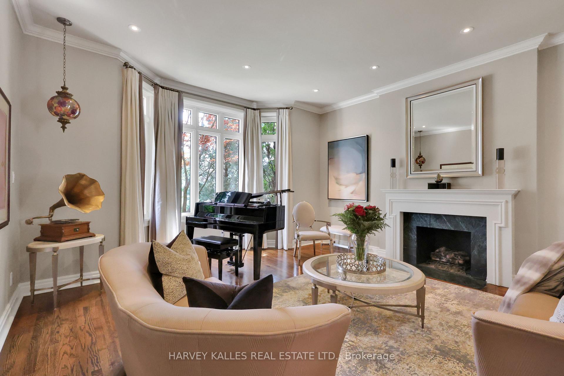 Photo 5 of 254 Yonge Boulevard, Toronto, Bedford Park-Nortown — HOMEH