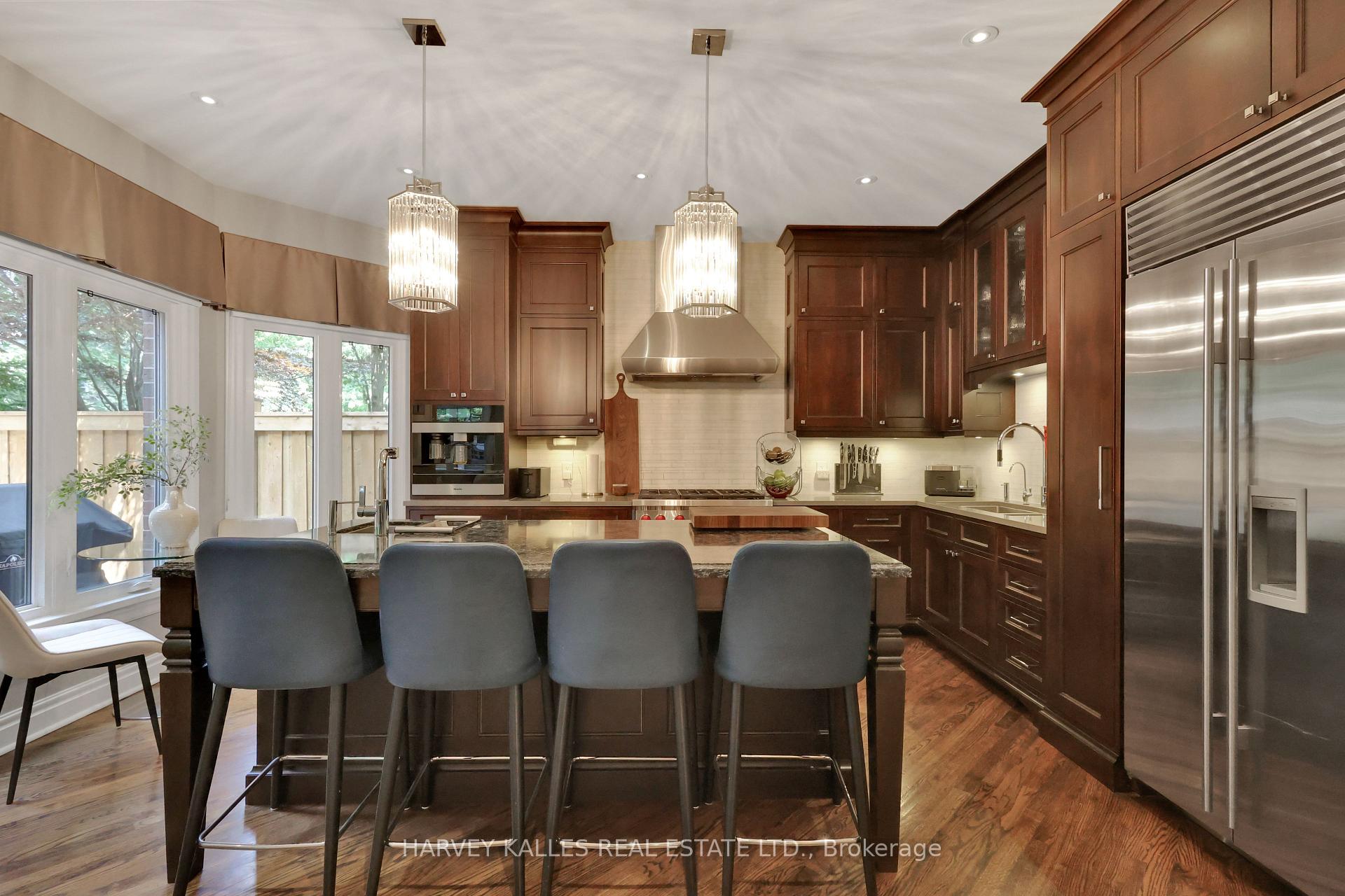 Photo 14 of 254 Yonge Boulevard, Toronto, Bedford Park-Nortown — HOMEH