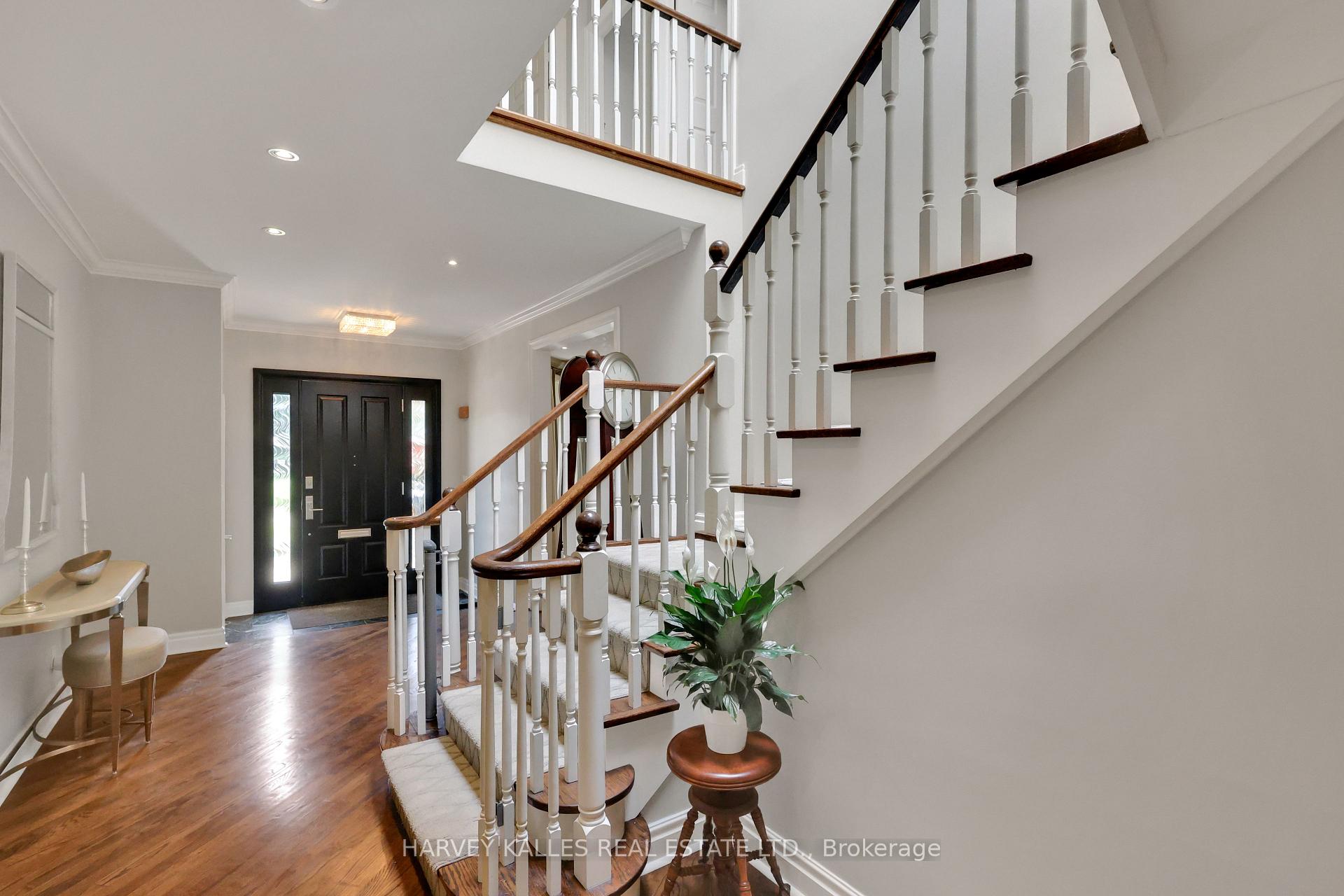 Photo 20 of 254 Yonge Boulevard, Toronto, Bedford Park-Nortown — HOMEH