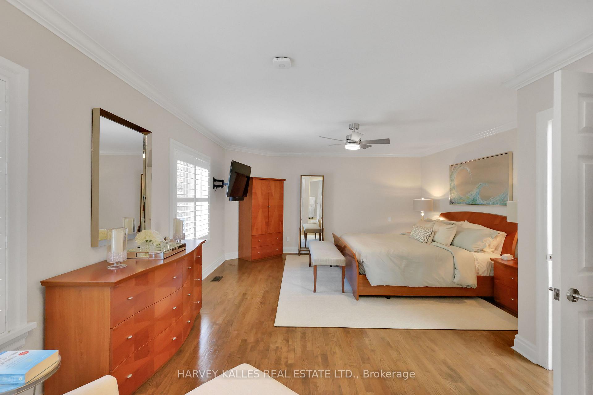 Photo 24 of 254 Yonge Boulevard, Toronto, Bedford Park-Nortown — HOMEH