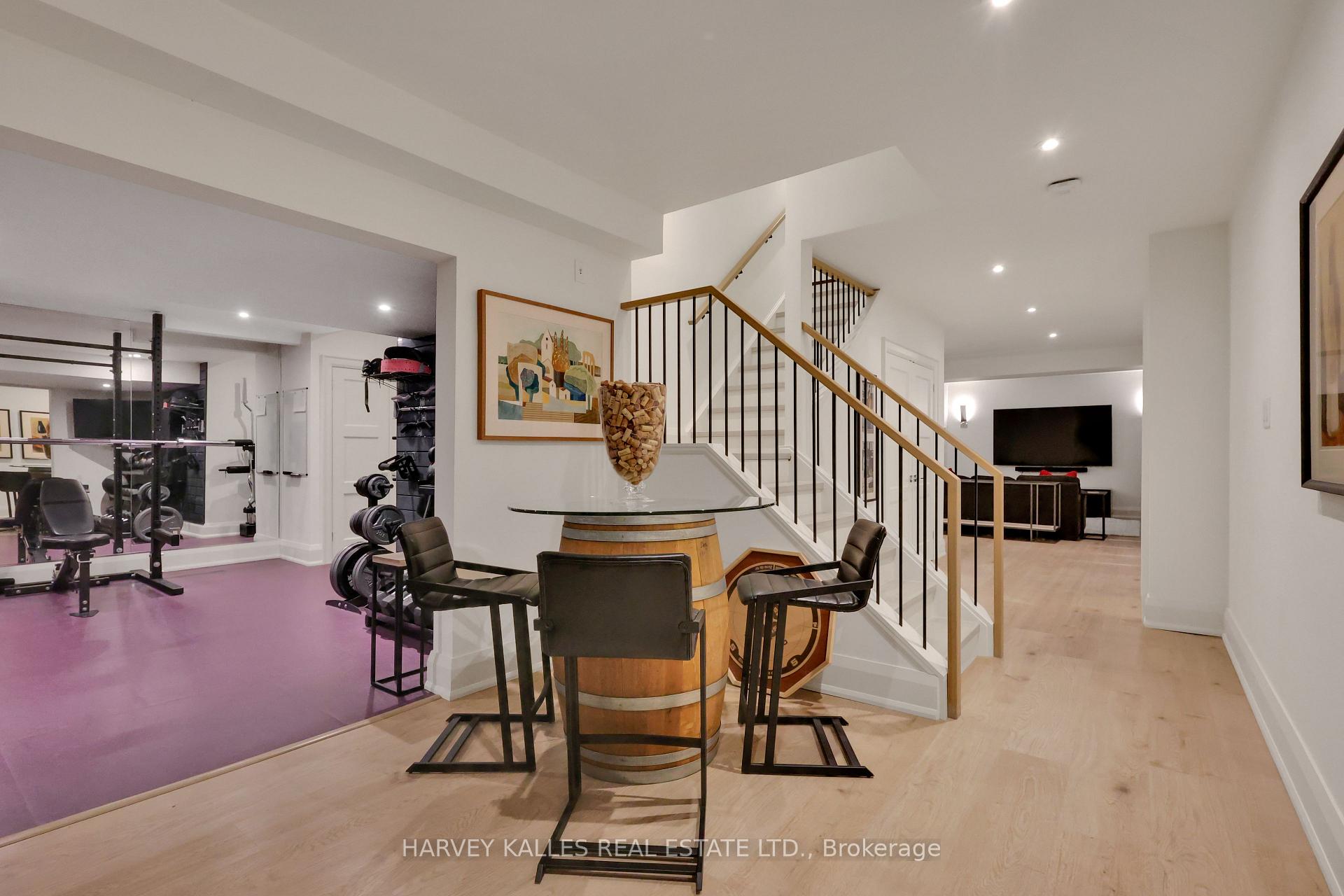Photo 34 of 254 Yonge Boulevard, Toronto, Bedford Park-Nortown — HOMEH
