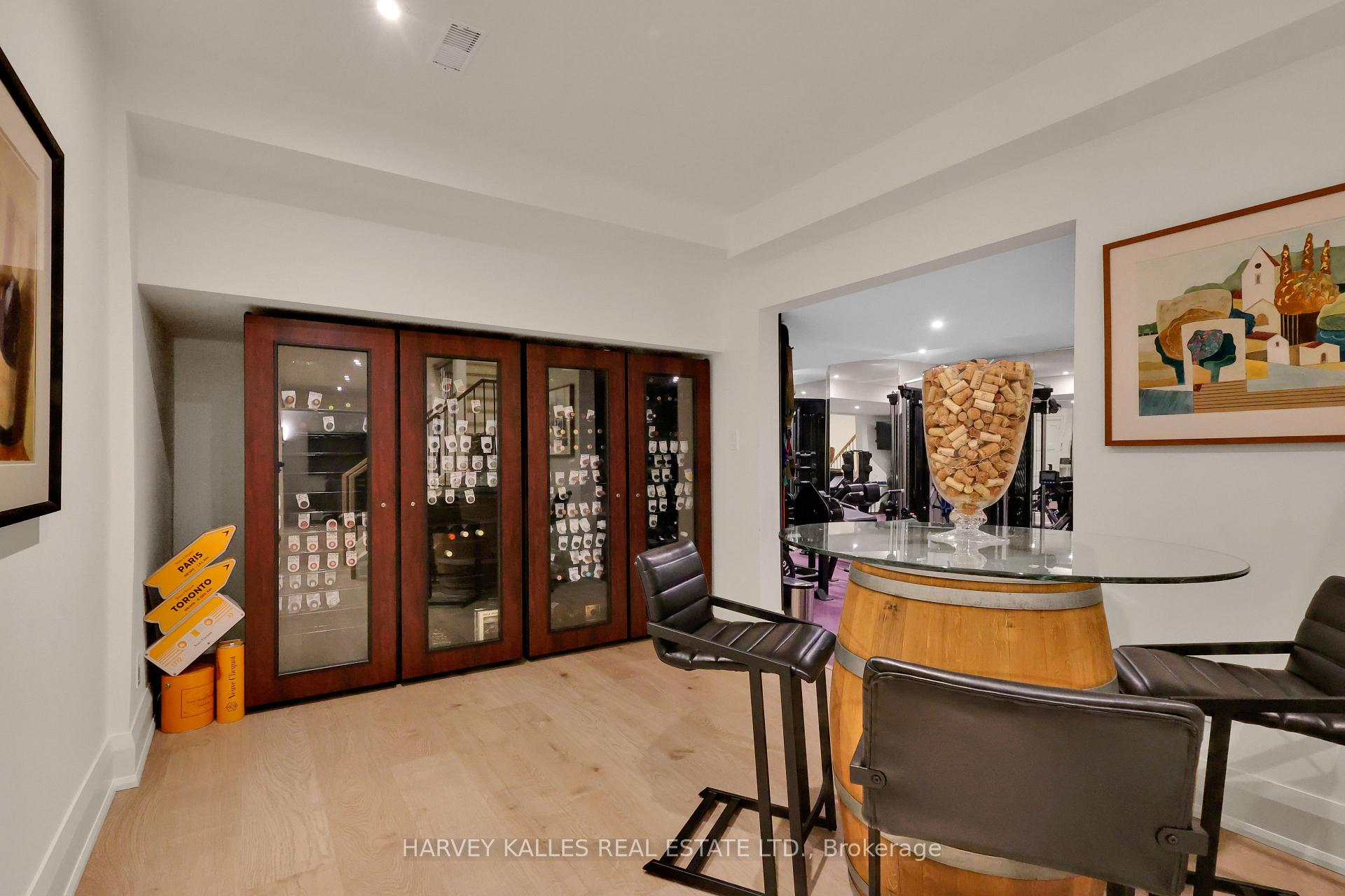 Photo 35 of 254 Yonge Boulevard, Toronto, Bedford Park-Nortown — HOMEH