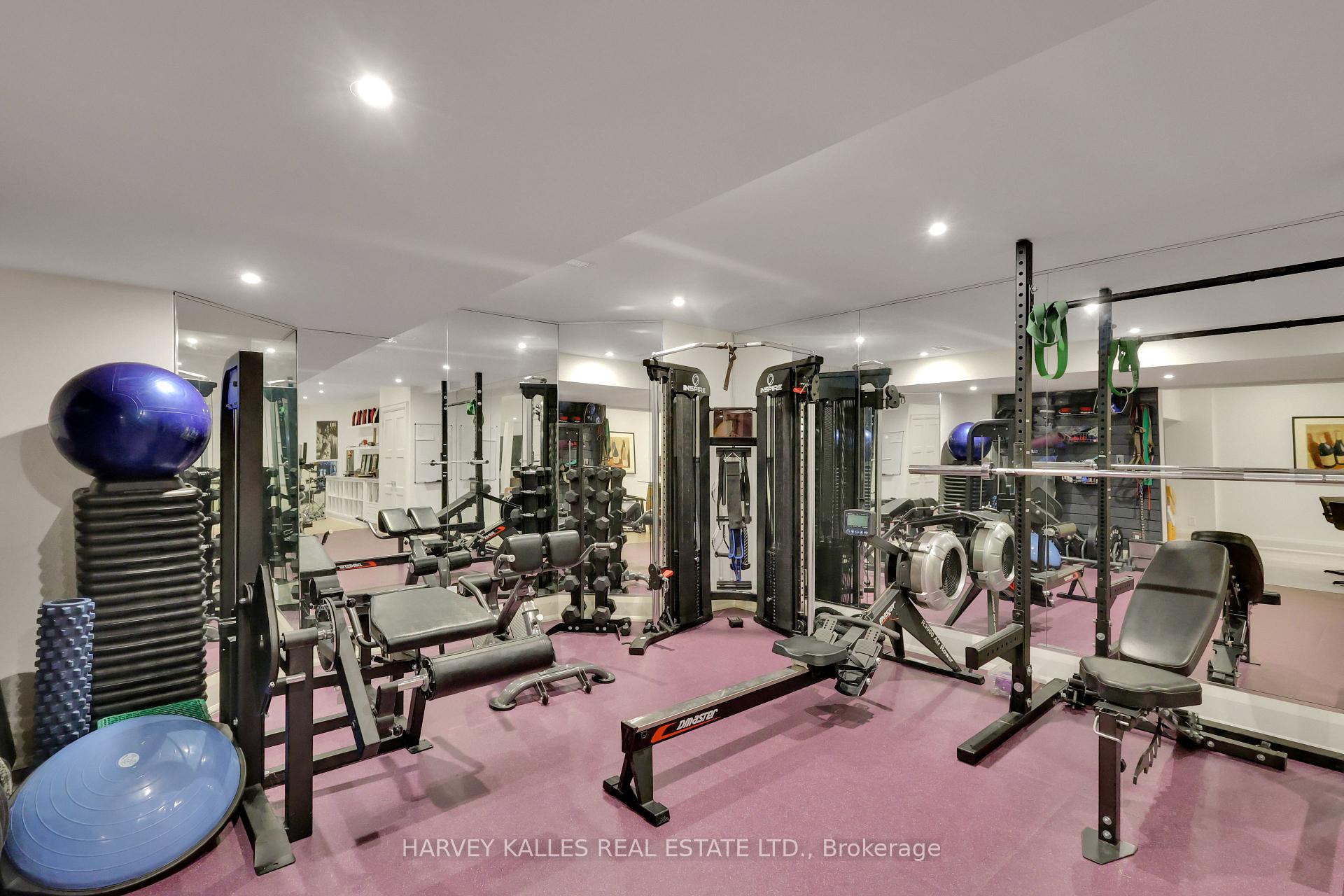 Photo 36 of 254 Yonge Boulevard, Toronto, Bedford Park-Nortown — HOMEH
