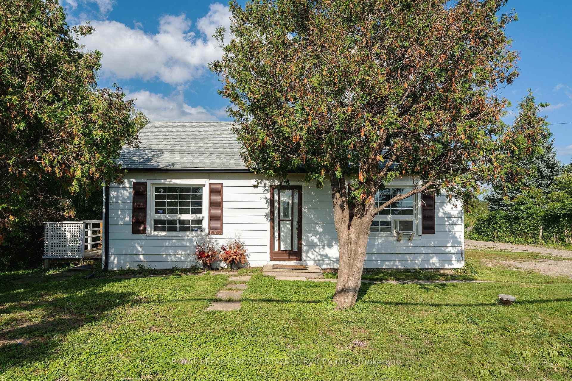 Photo 1 of 3209 Bronte Road, Oakville, Northwest — HOMEH