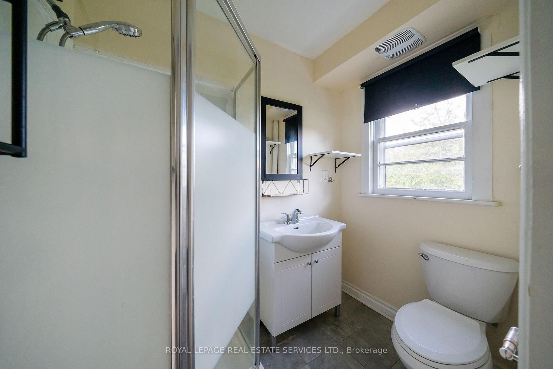 Photo 7 of 3209 Bronte Road, Oakville, Northwest — HOMEH