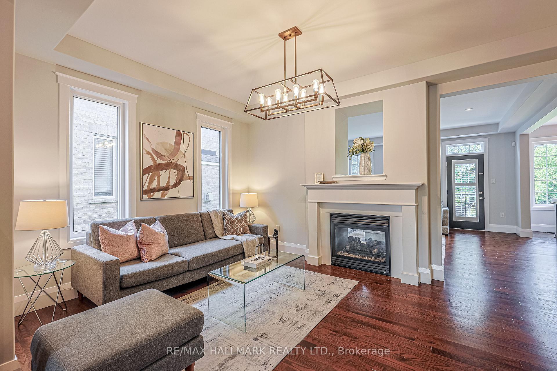 Photo 6 of 315 Thomas Phillips Drive, Aurora, Rural Aurora — HOMEH
