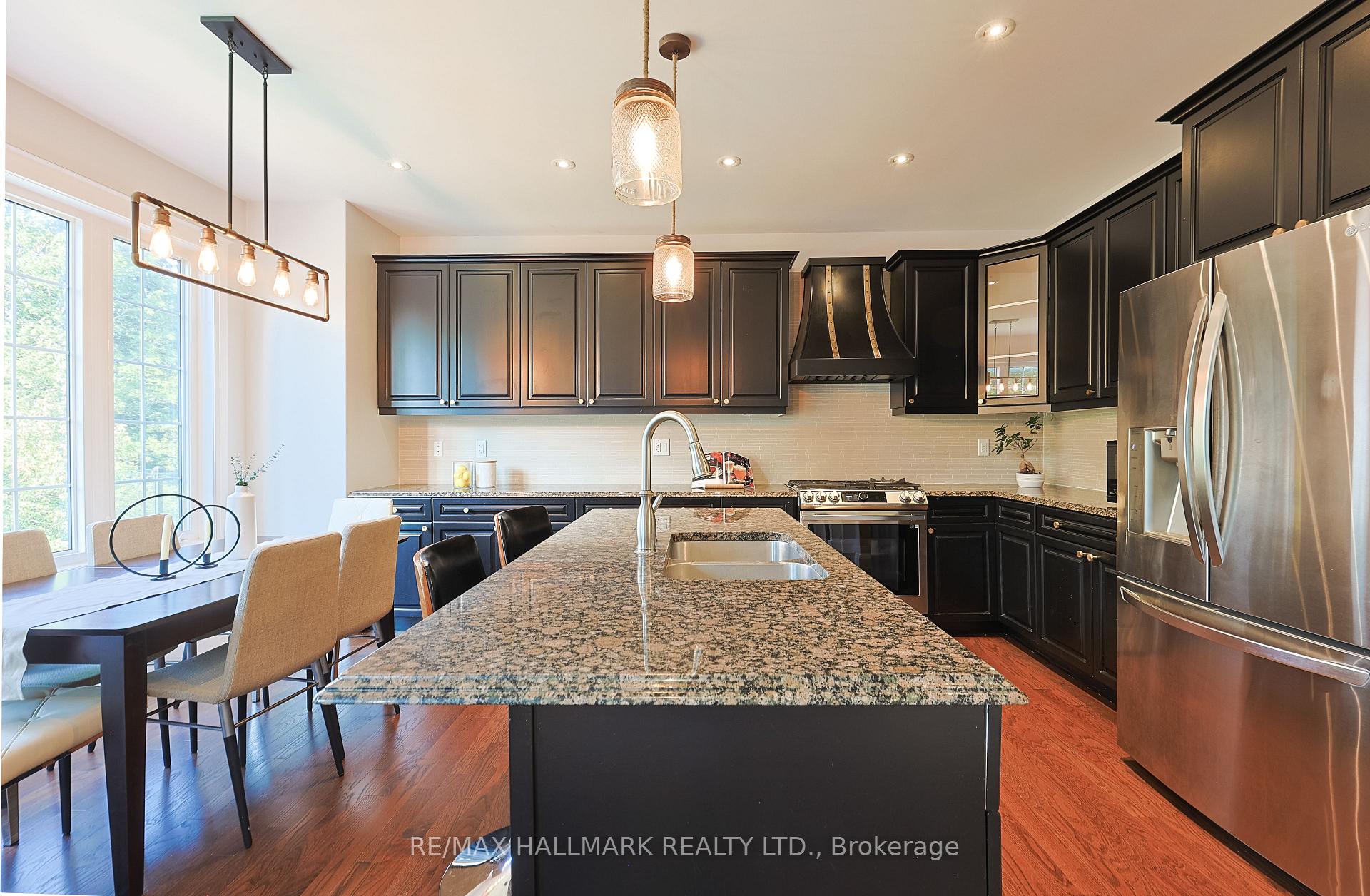 Photo 12 of 315 Thomas Phillips Drive, Aurora, Rural Aurora — HOMEH
