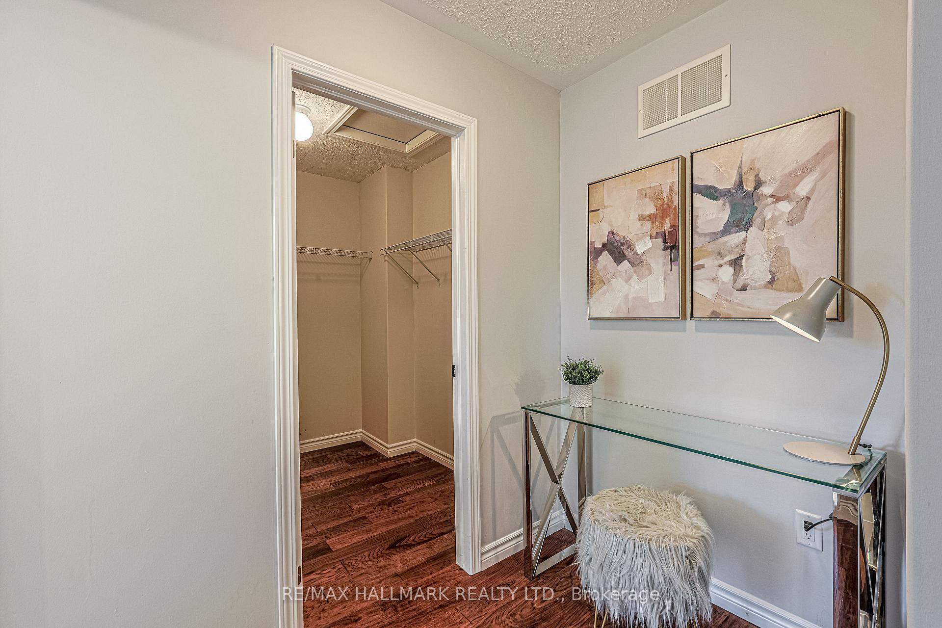 Photo 23 of 315 Thomas Phillips Drive, Aurora, Rural Aurora — HOMEH
