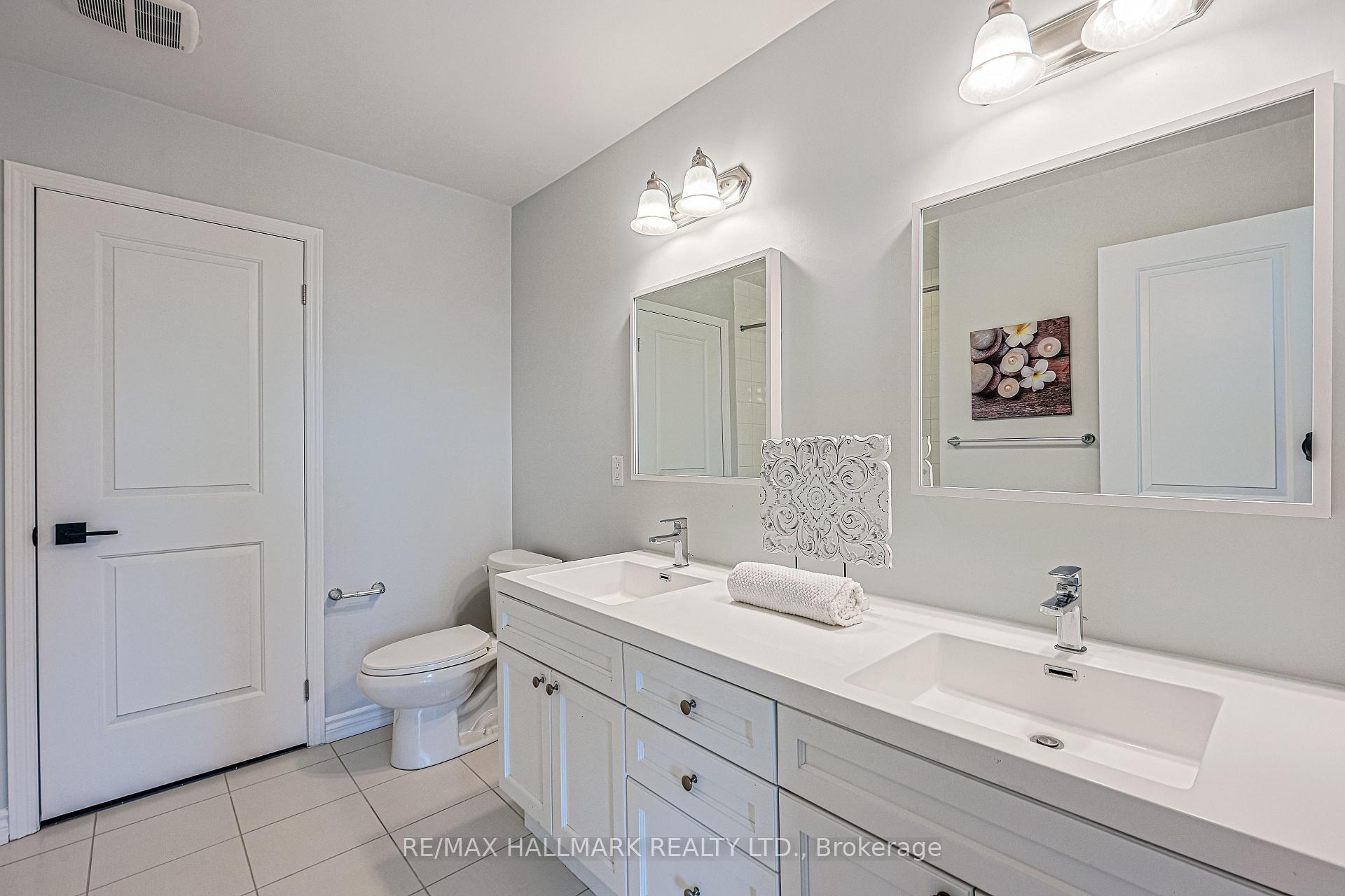 Photo 33 of 315 Thomas Phillips Drive, Aurora, Rural Aurora — HOMEH