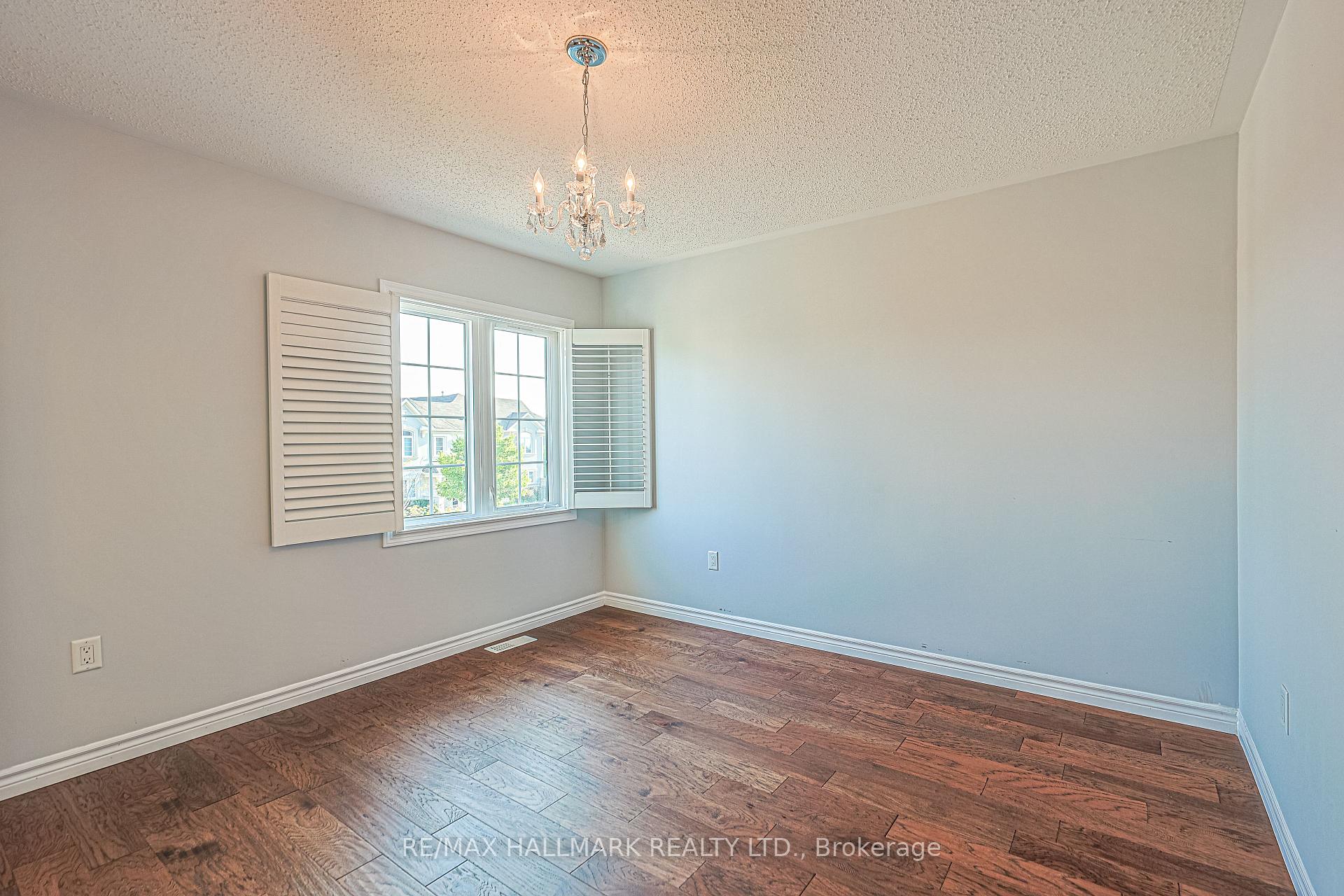 Photo 36 of 315 Thomas Phillips Drive, Aurora, Rural Aurora — HOMEH