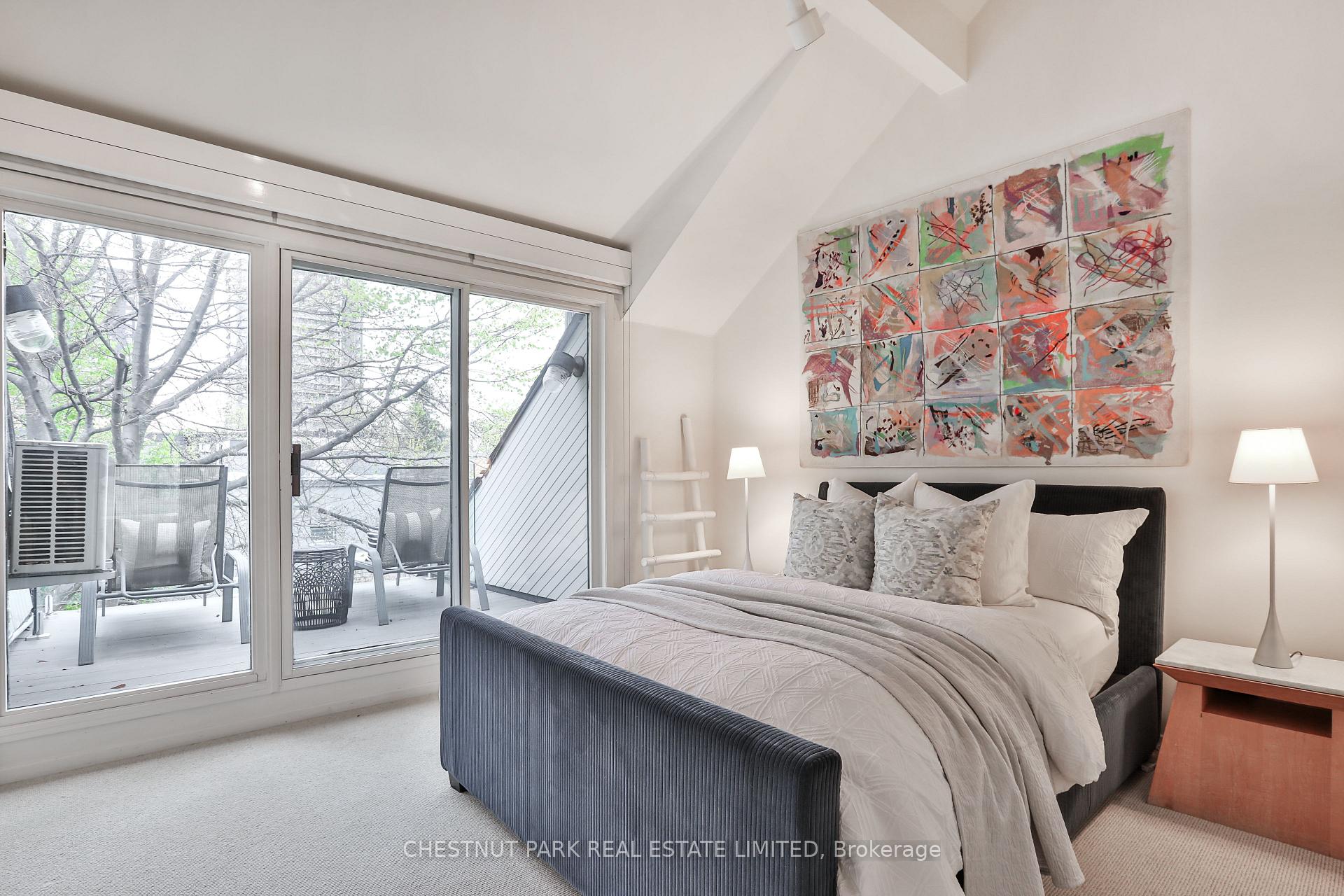 Photo 30 of 22 Berryman Street, Toronto, The Annex — HOMEH
