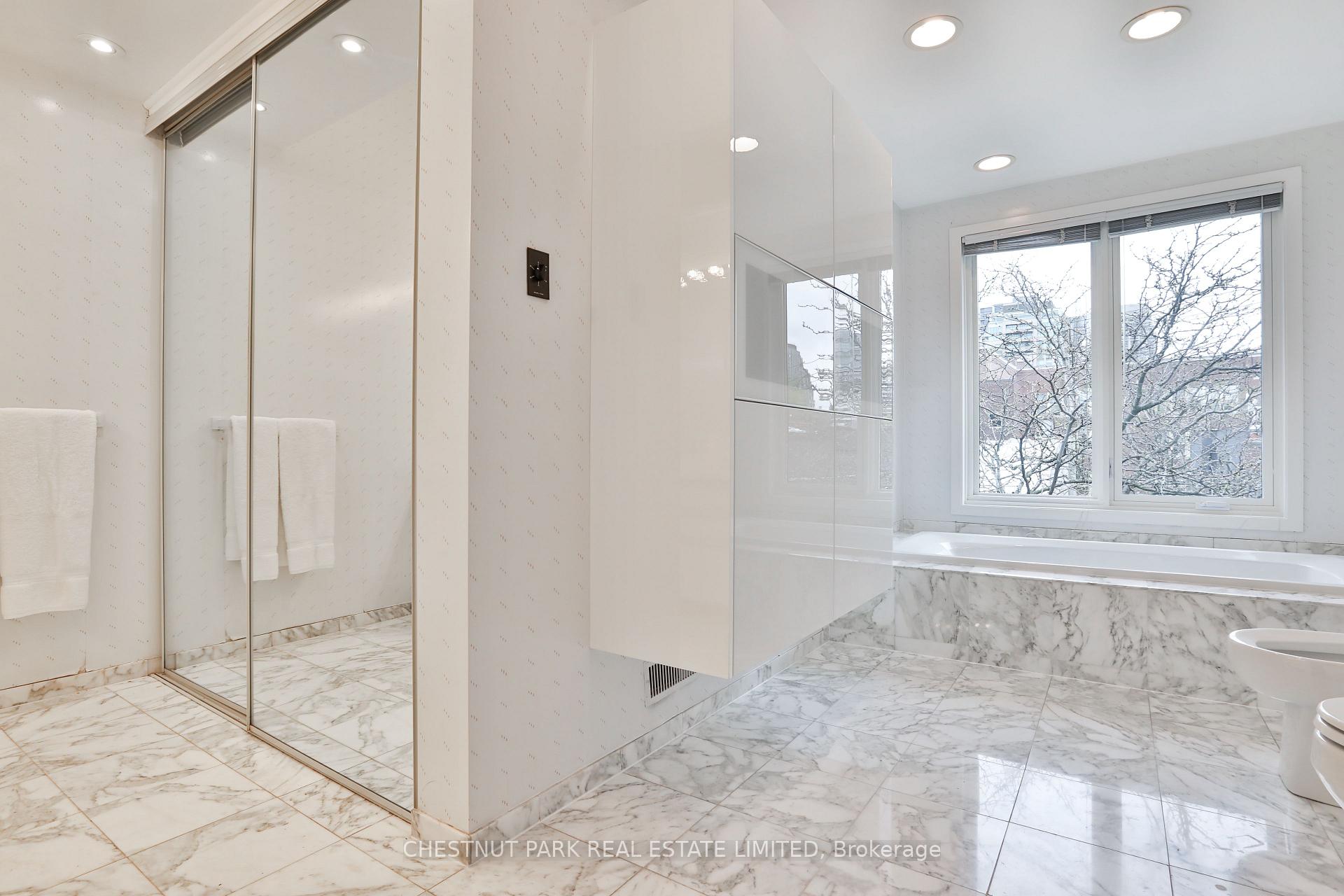 Photo 32 of 22 Berryman Street, Toronto, The Annex — HOMEH