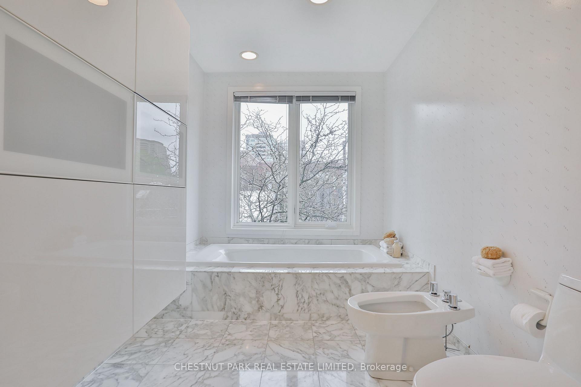 Photo 34 of 22 Berryman Street, Toronto, The Annex — HOMEH