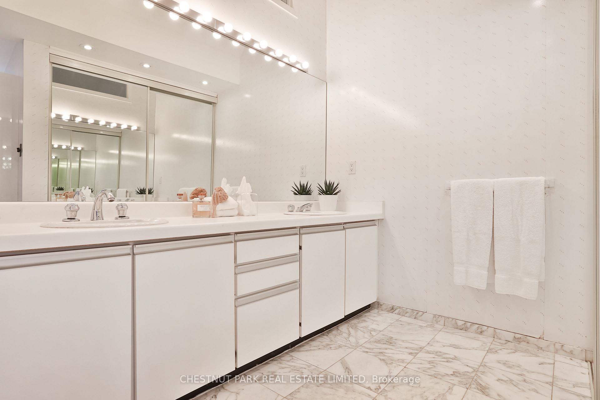 Photo 35 of 22 Berryman Street, Toronto, The Annex — HOMEH