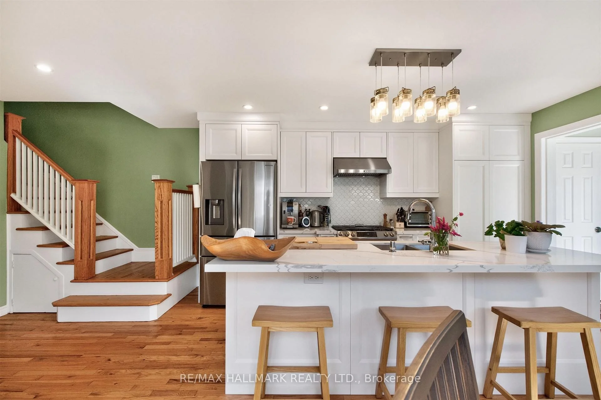 Photo 6 of 110 Harding Boulevard, Scarborough, Birchcliffe-Cliffside — HOMEH