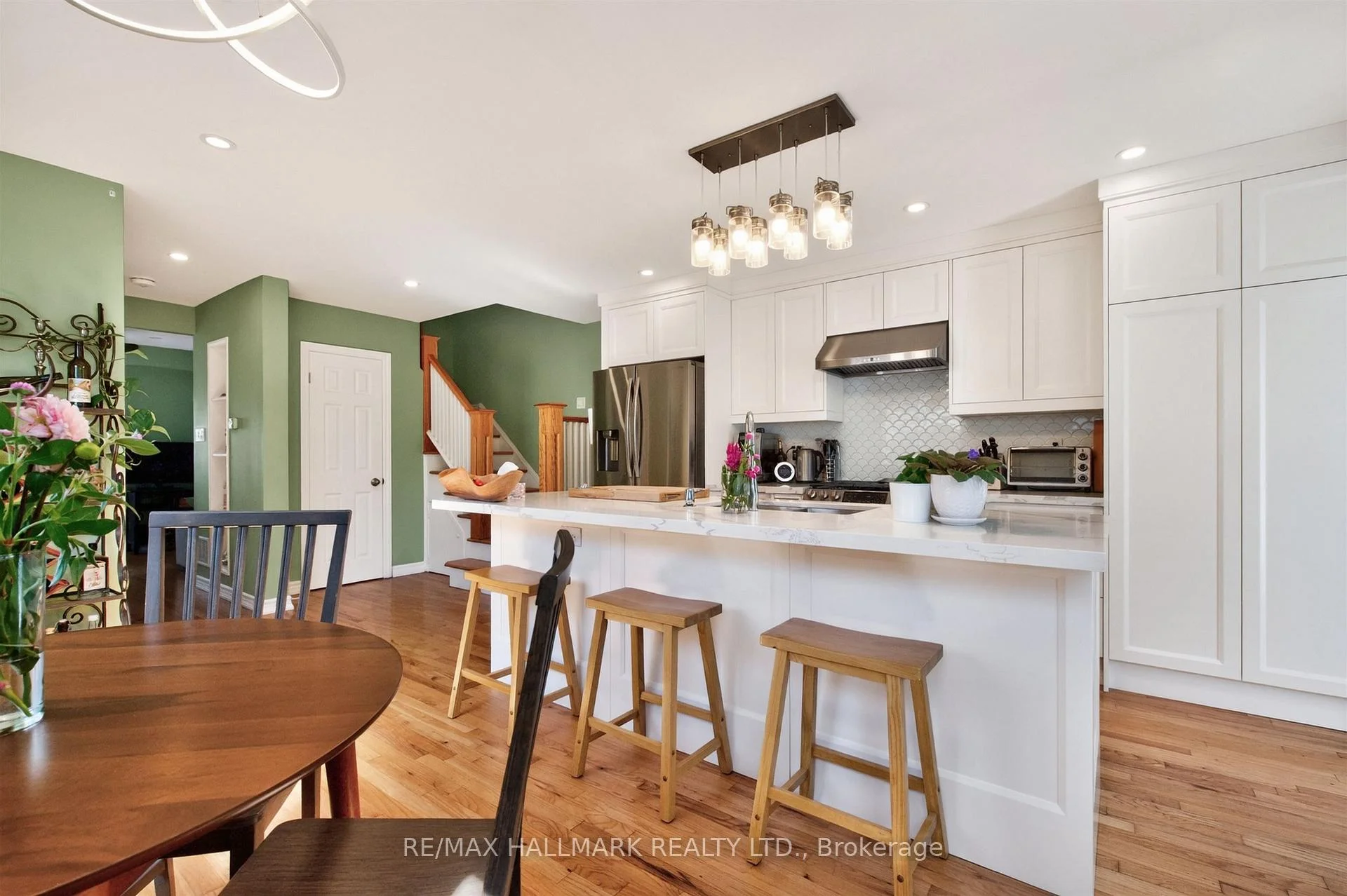 Photo 7 of 110 Harding Boulevard, Scarborough, Birchcliffe-Cliffside — HOMEH