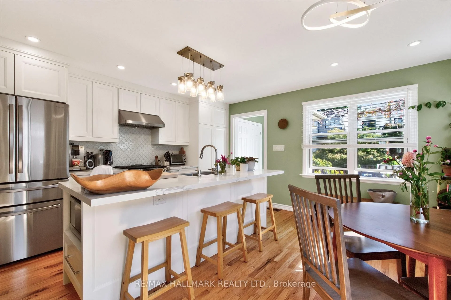 Photo 10 of 110 Harding Boulevard, Scarborough, Birchcliffe-Cliffside — HOMEH