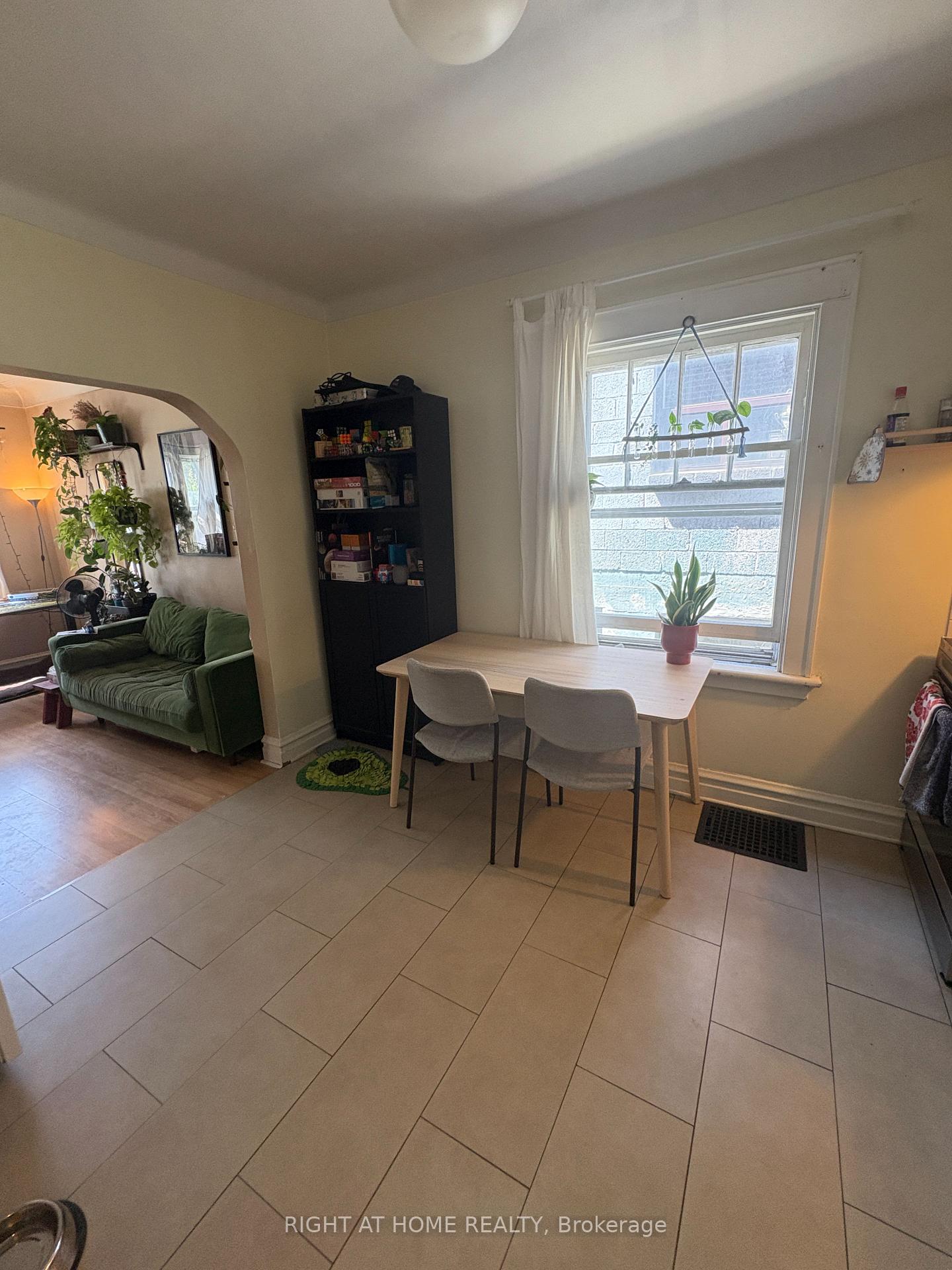 Photo 3 of Unit a, 409 Preston Street, Ottawa, West Centre Town — HOMEH