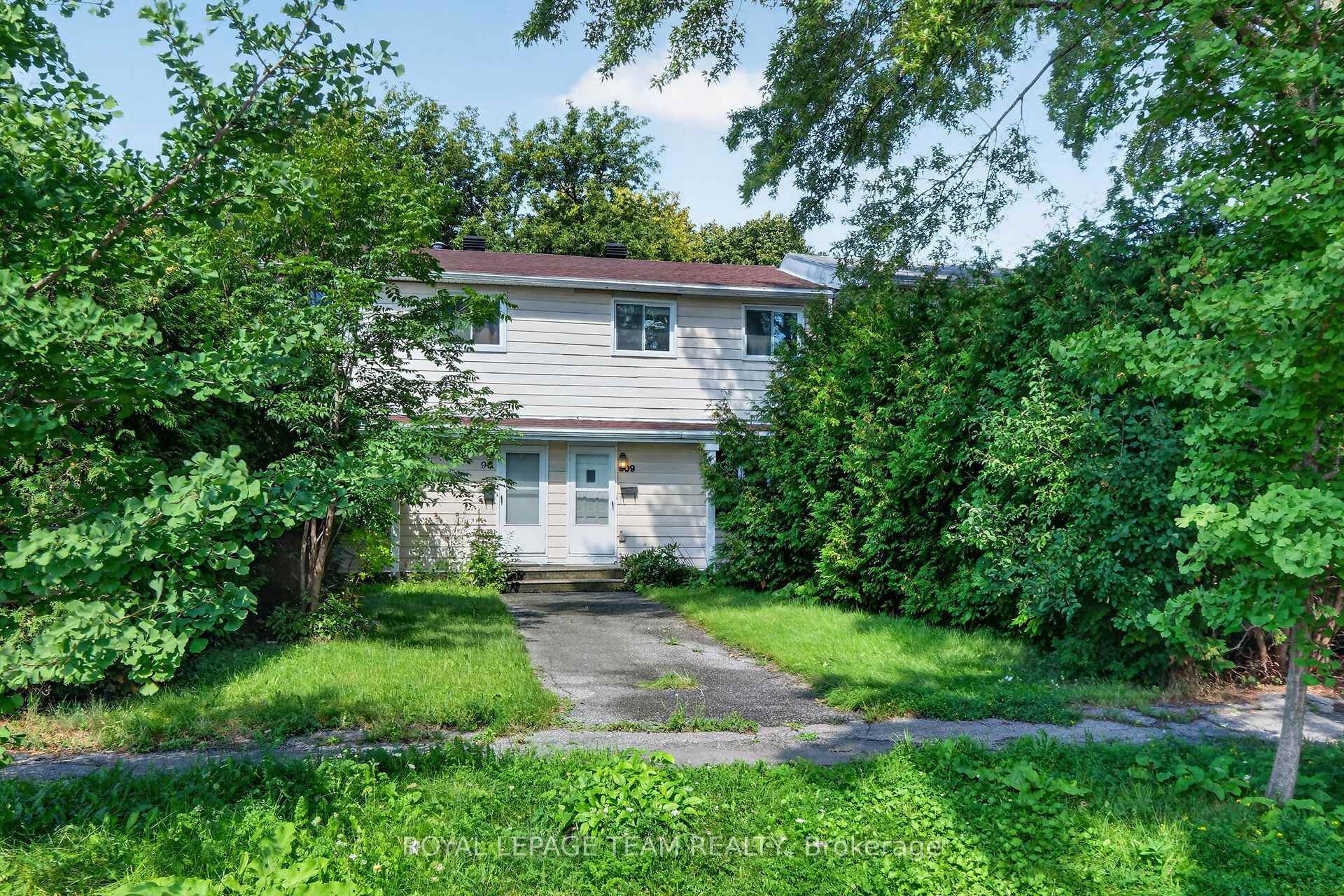 Photo of 909 Greenbriar Avenue