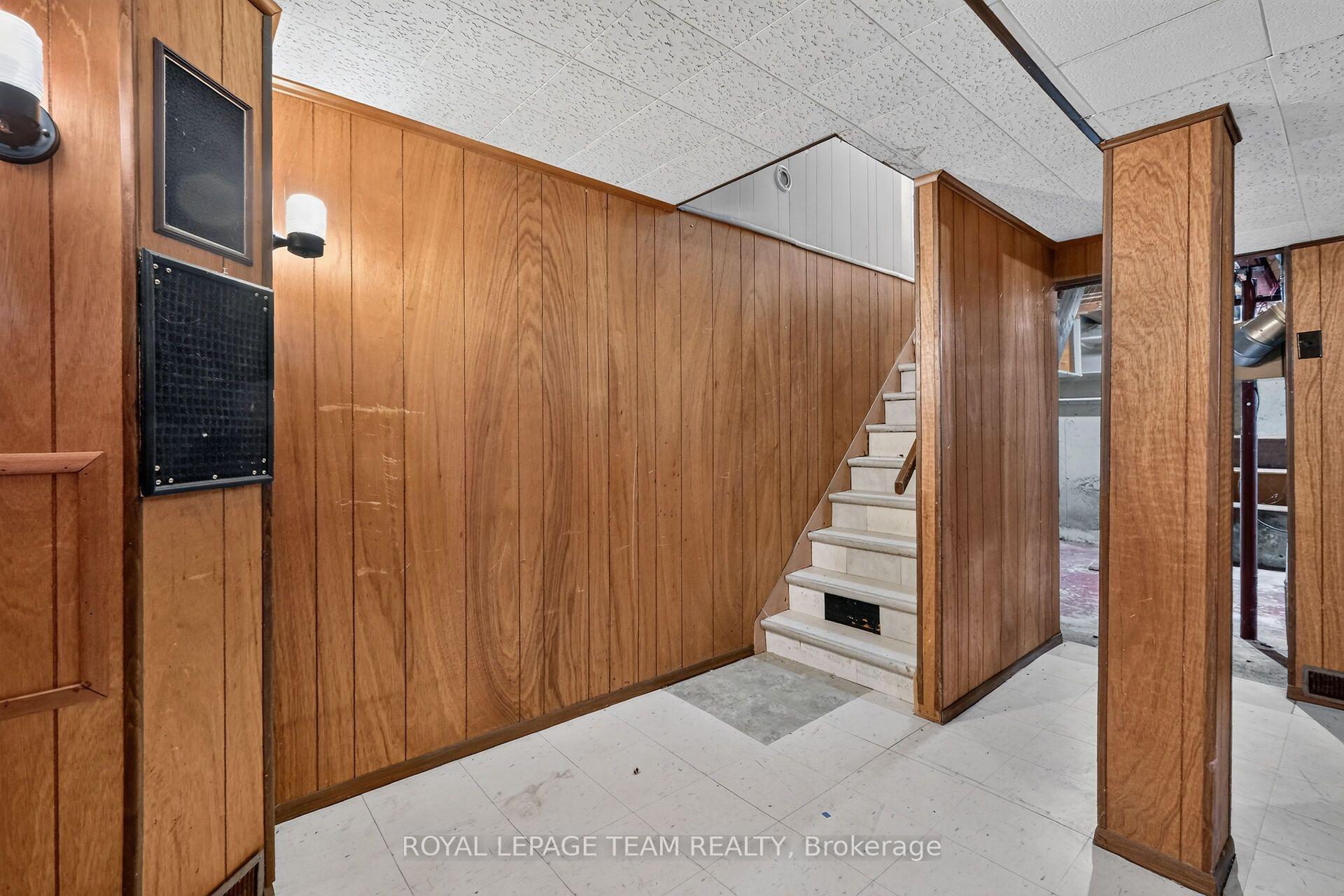 Photo 18 of 909 Greenbriar Avenue, Ottawa, Carleton Heights — HOMEH