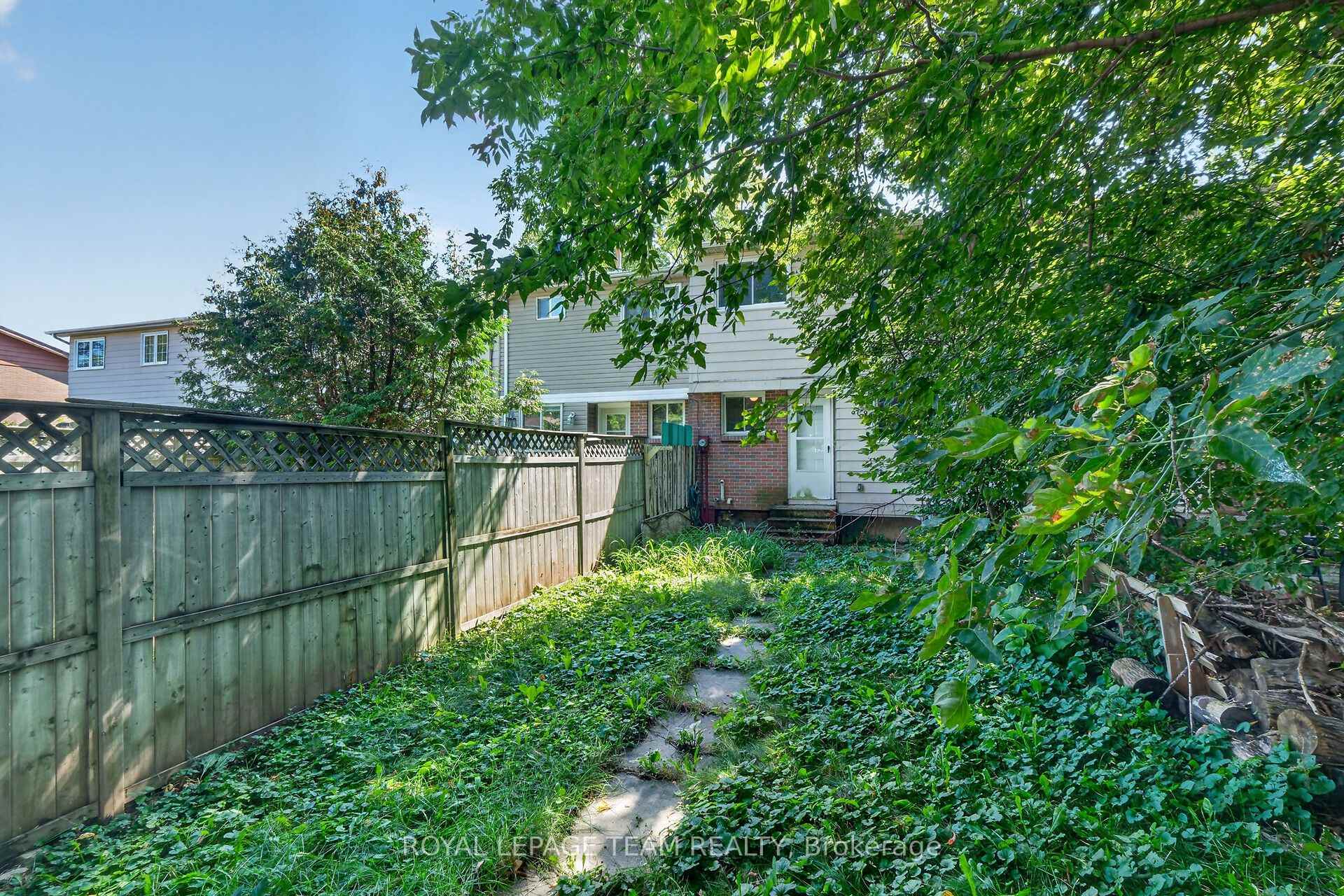 Photo 23 of 909 Greenbriar Avenue, Ottawa, Carleton Heights — HOMEH