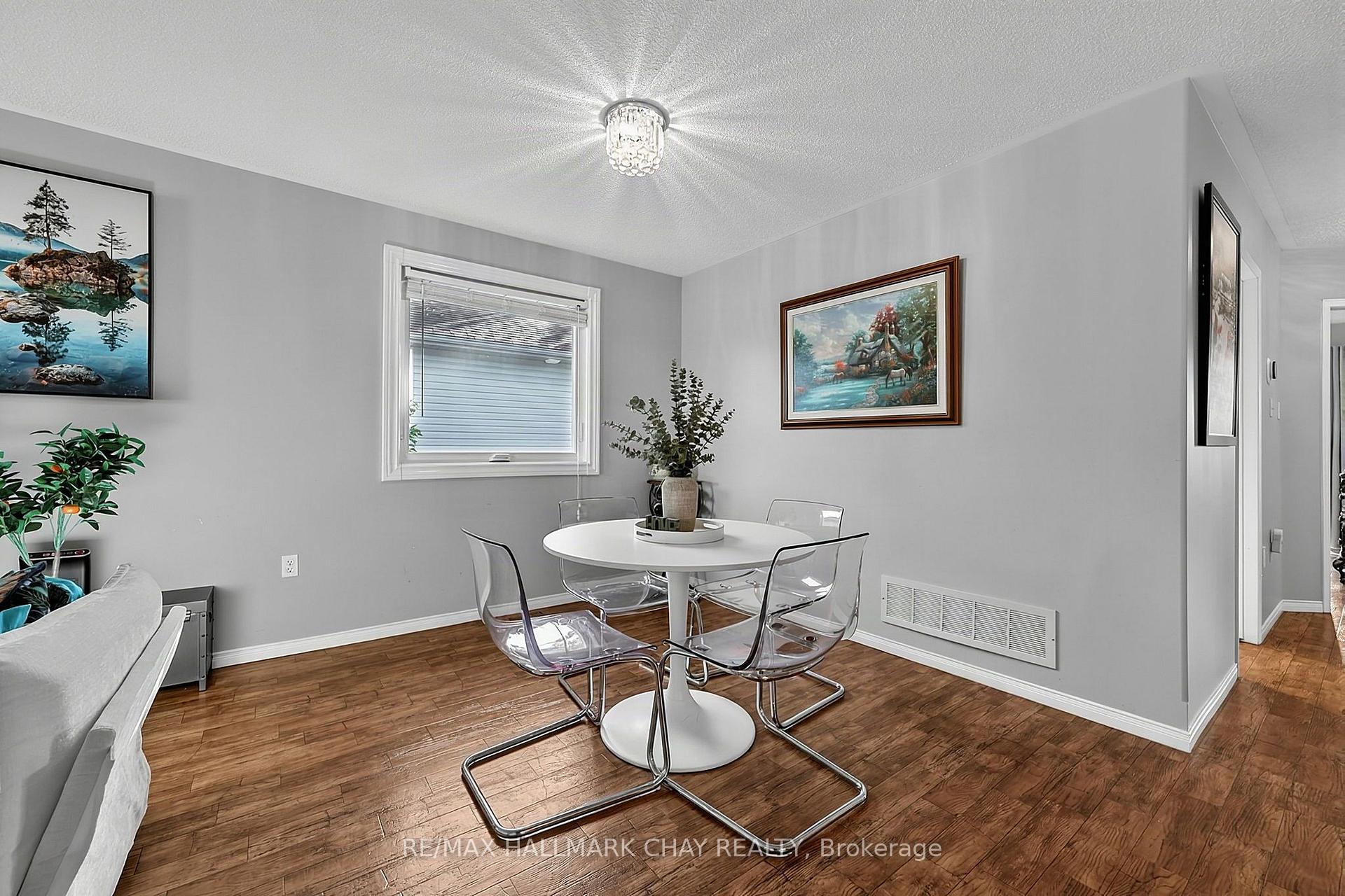 Photo 10 of 27 Masters Drive, Barrie, East Bayfield — HOMEH