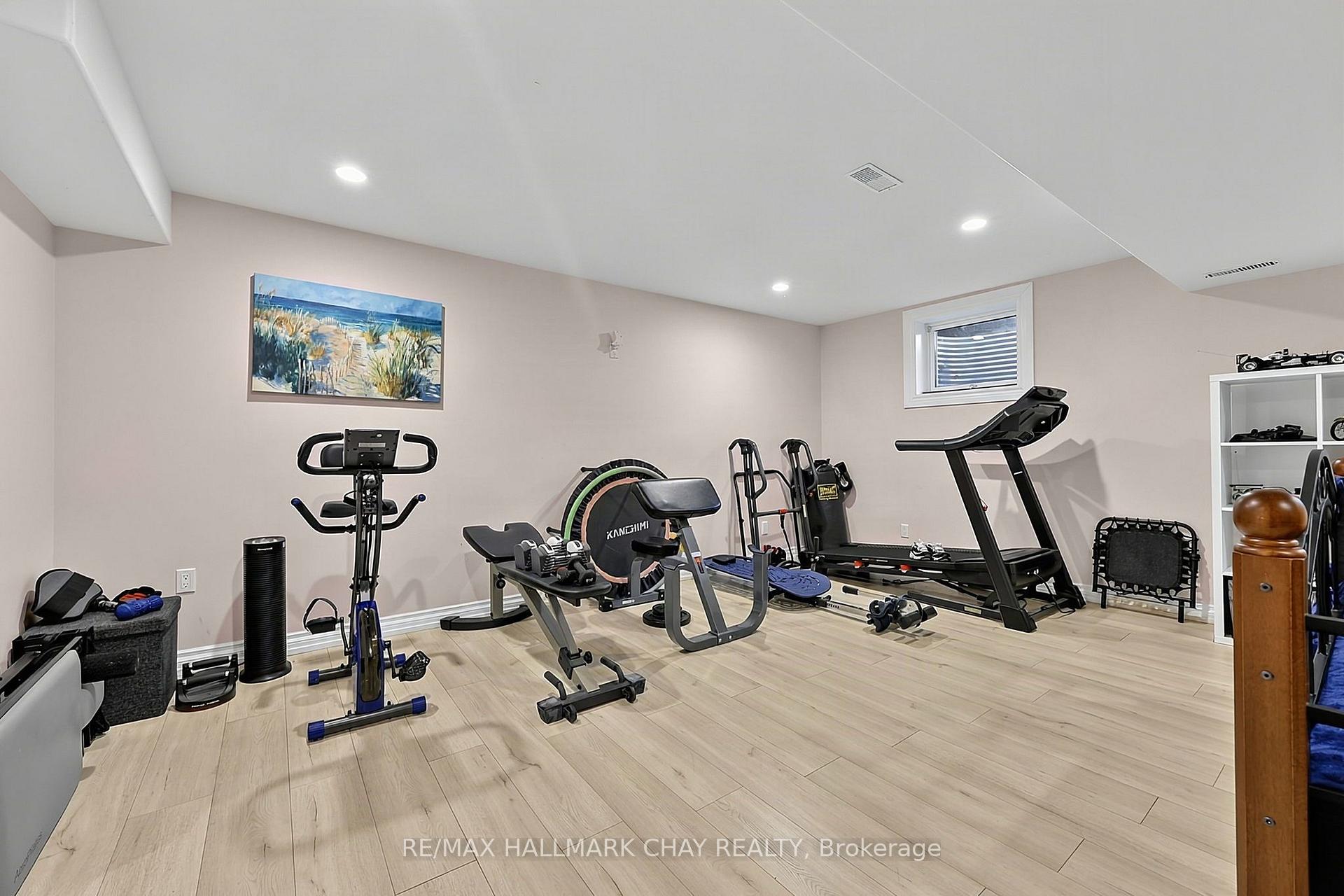 Photo 19 of 27 Masters Drive, Barrie, East Bayfield — HOMEH