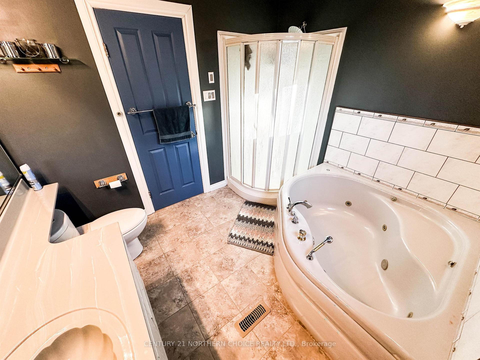 Photo 19 of 481 Goldpines Road, Ear Falls — HOMEH